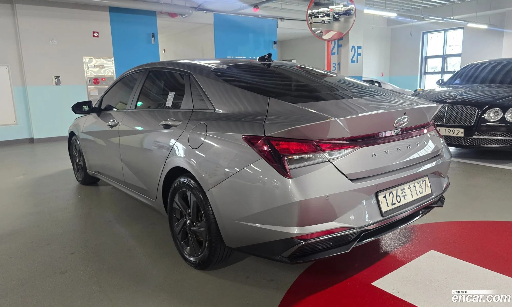 Hyundai Elantra Hybrid 2020 — 2