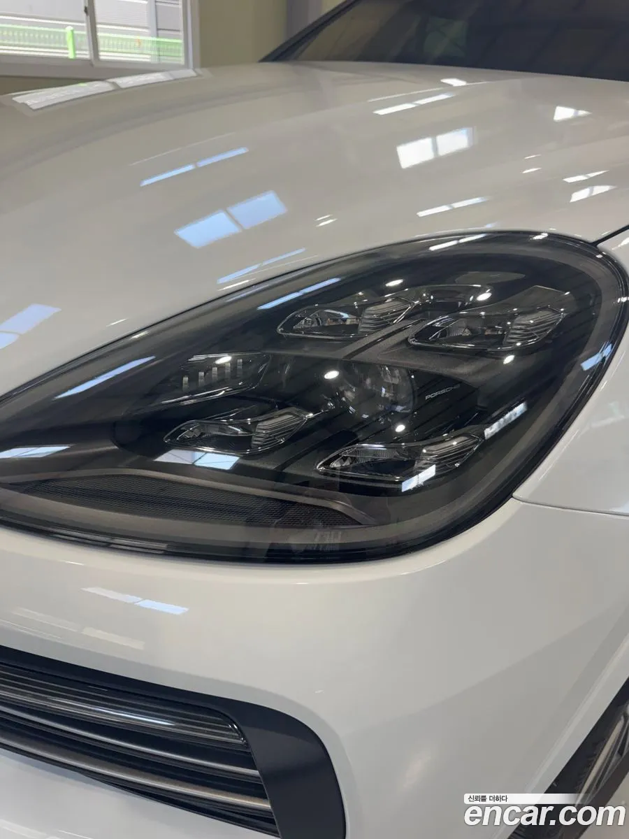 Porsche Cayenne 2022 — 11