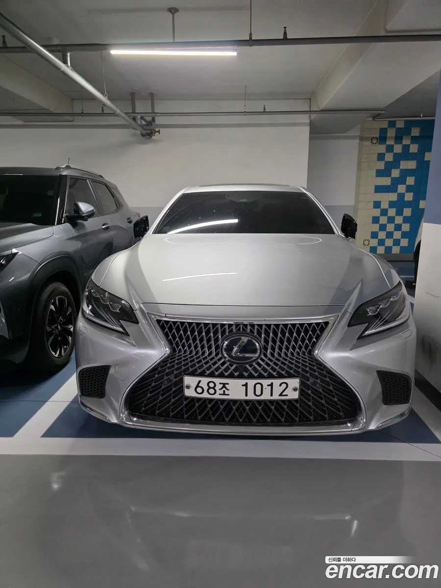 Lexus LS500h