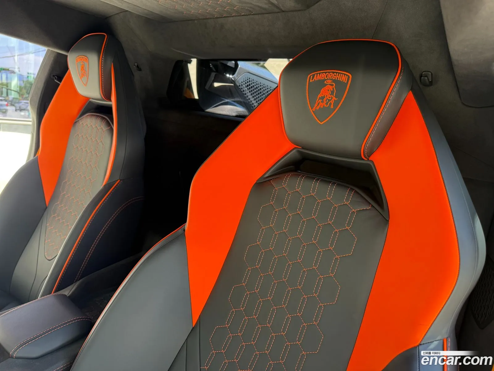 Lamborghini Revuelto 2025 — 11