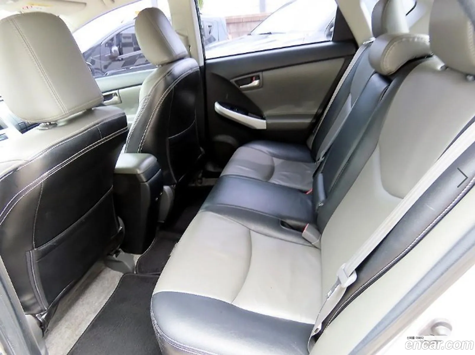 Toyota Prius 2013 — 3
