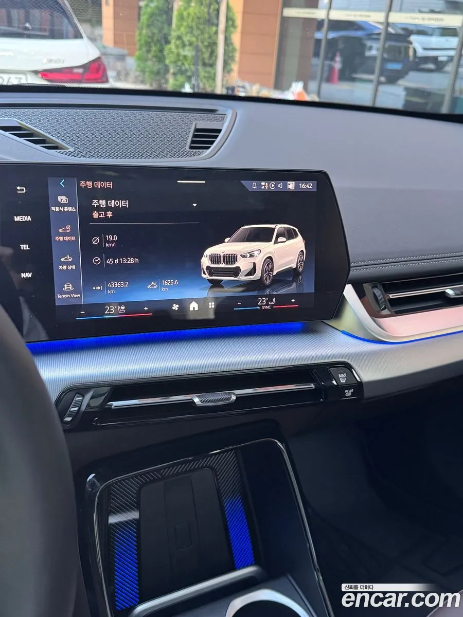 BMW X1 2025 — 12