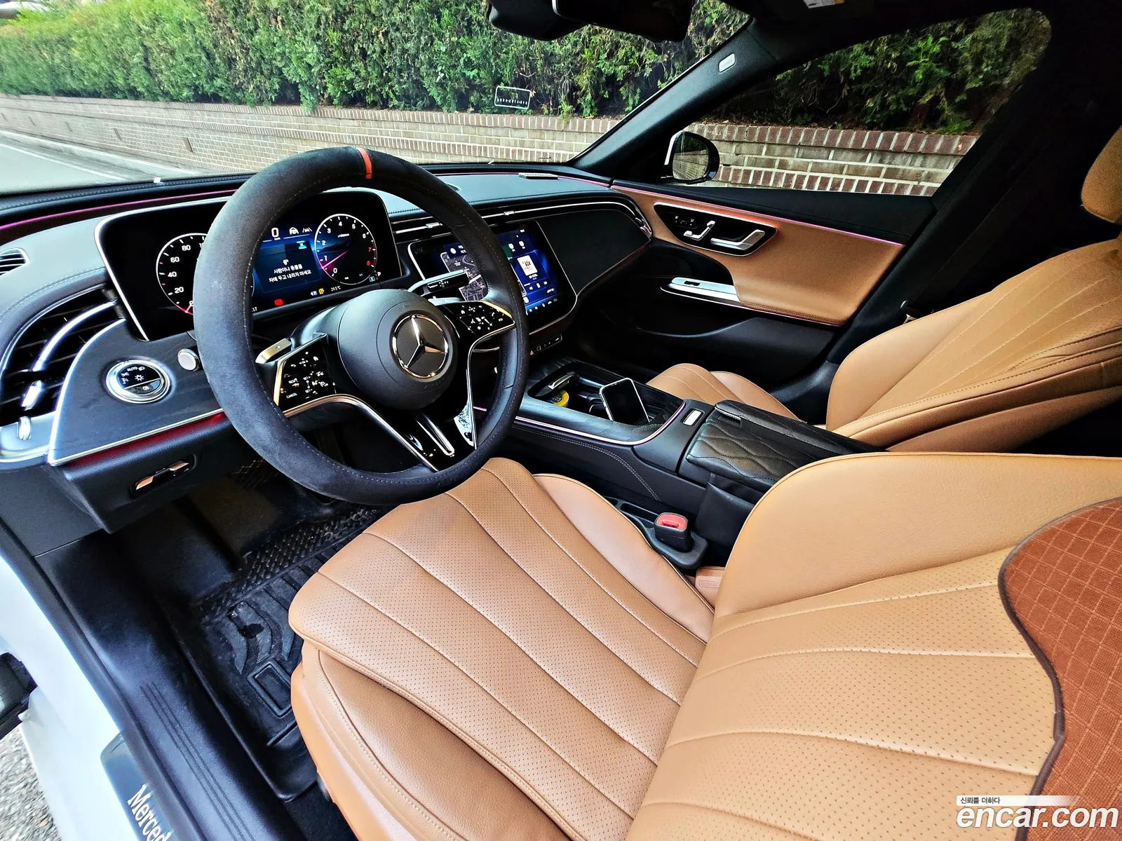 Mercedes-Benz E-Class W214 2025 — 12