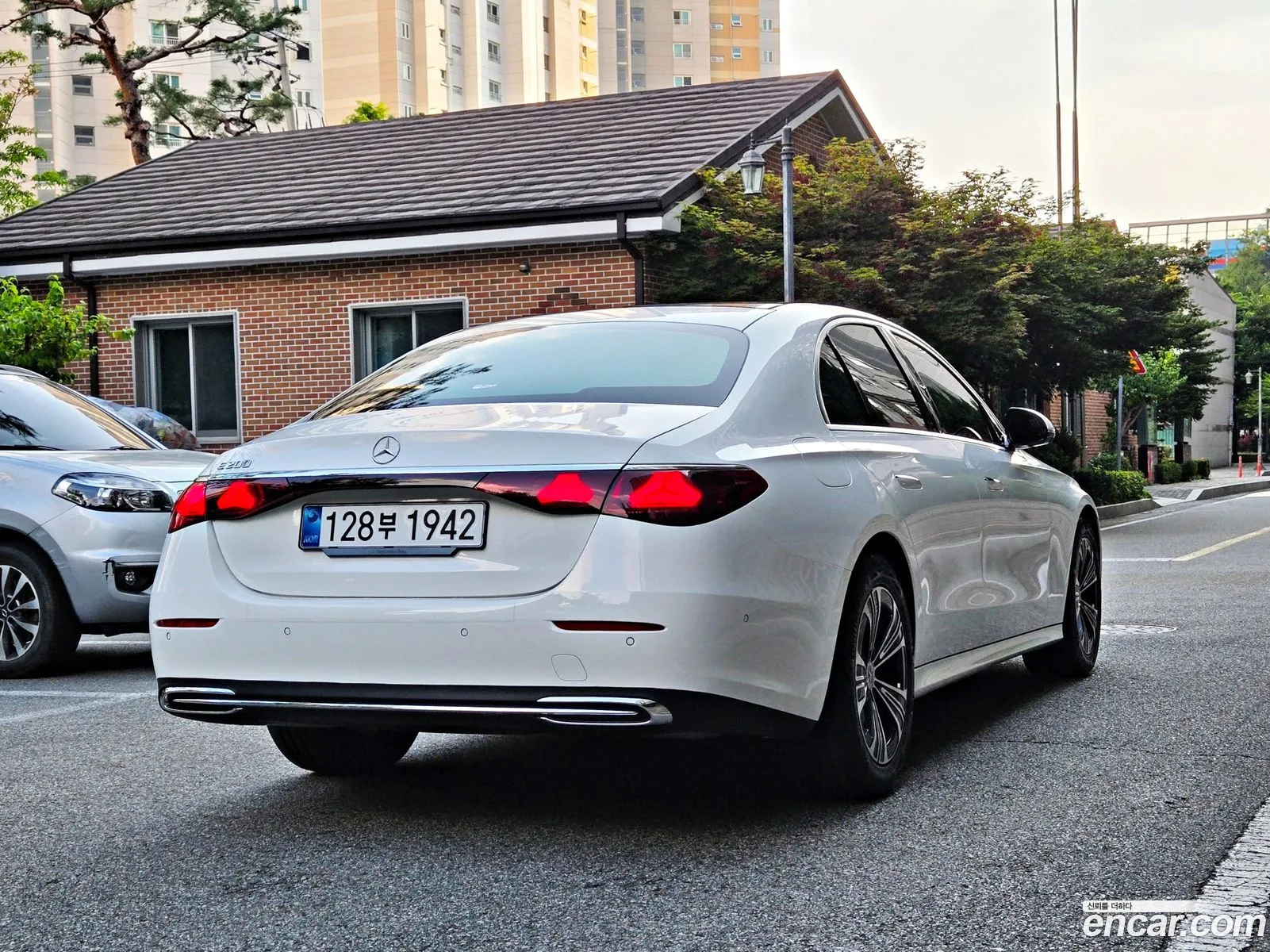 Mercedes-Benz E-Class W214 2025 — 2