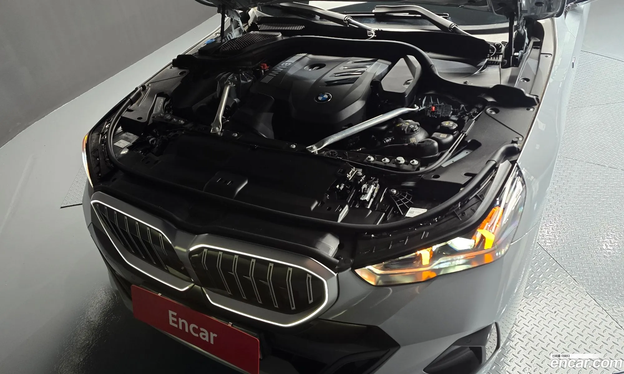 BMW 5 Series 2024 — 17