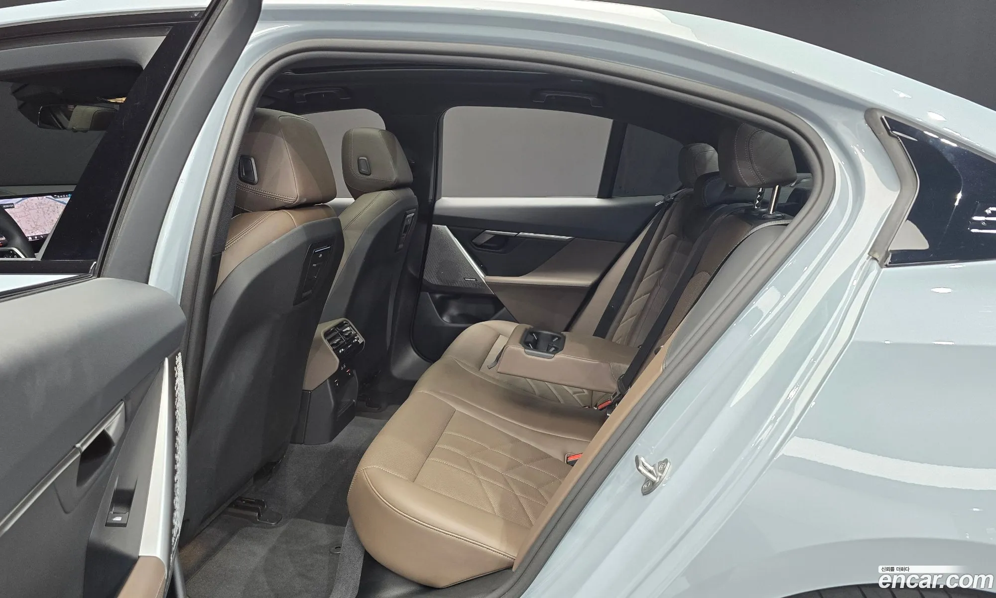 BMW 5 Series 2024 — 8