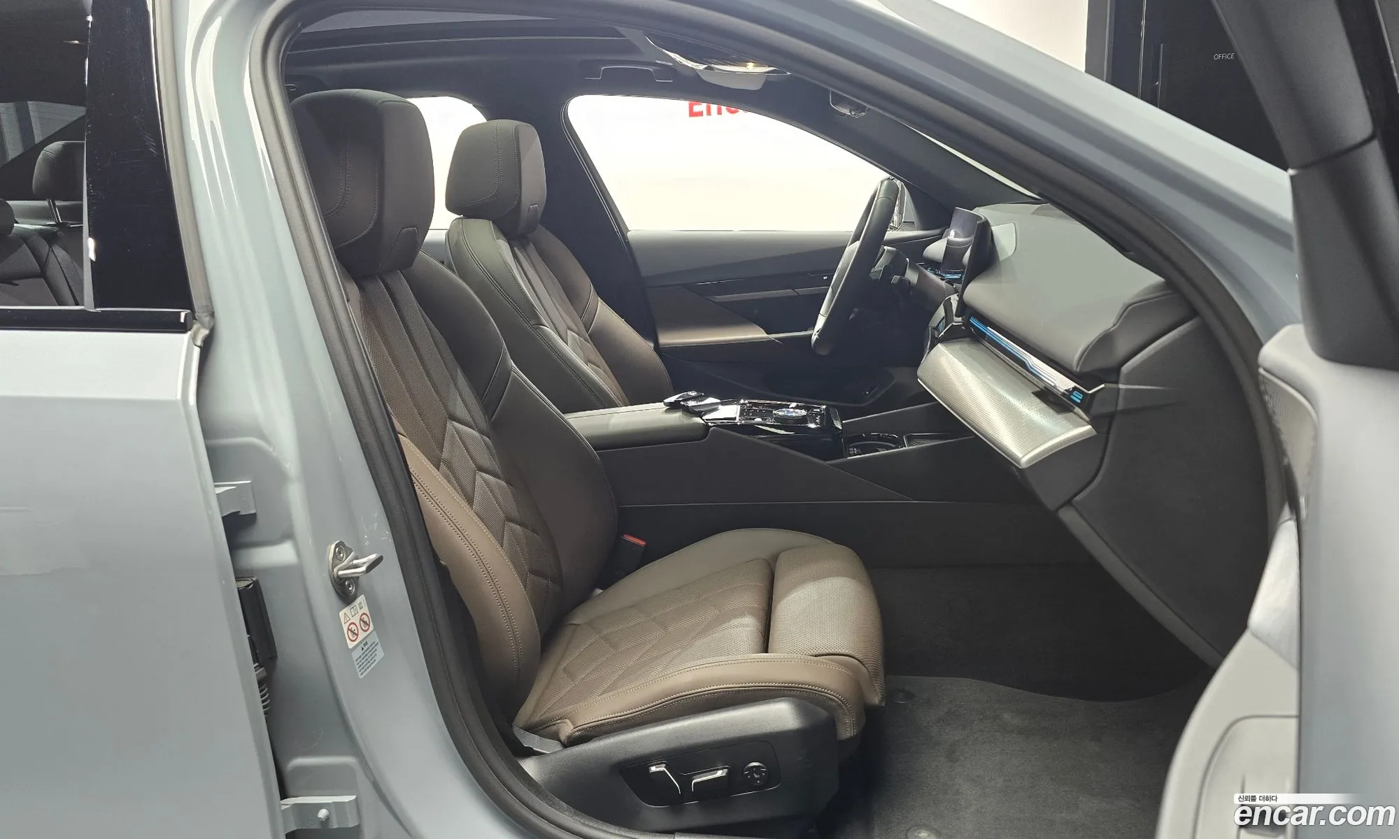 BMW 5 Series 2024 — 11