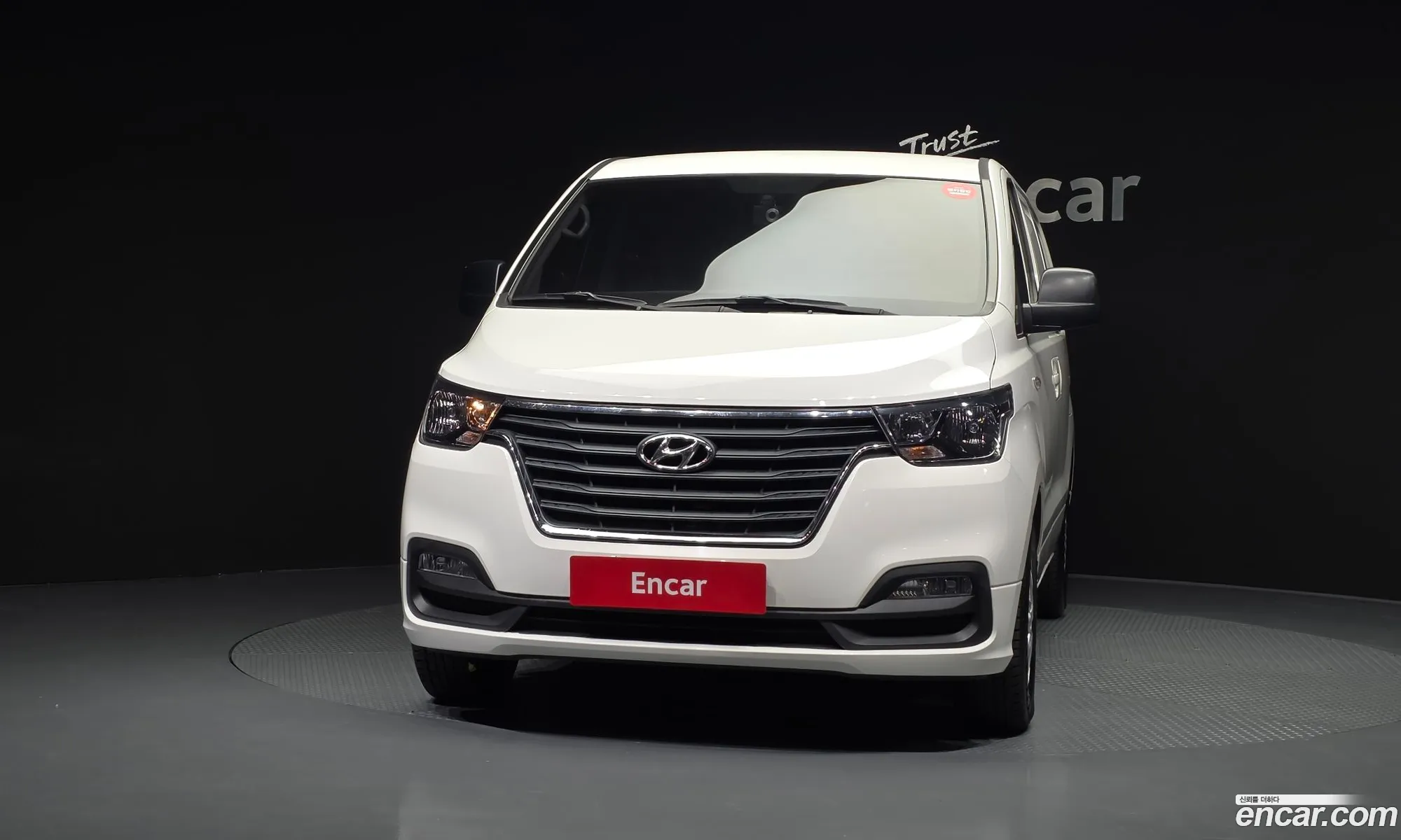Hyundai Grand Starex 2019 — 3