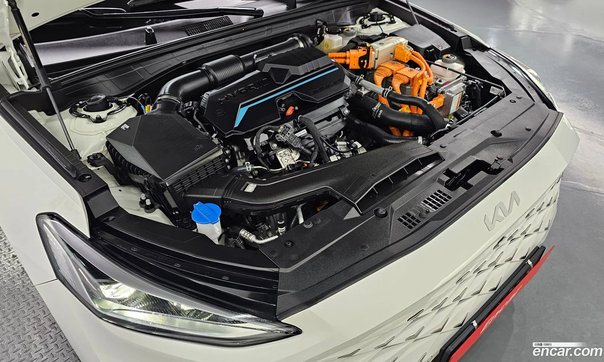 Kia K8 Hybrid 2024 — 17