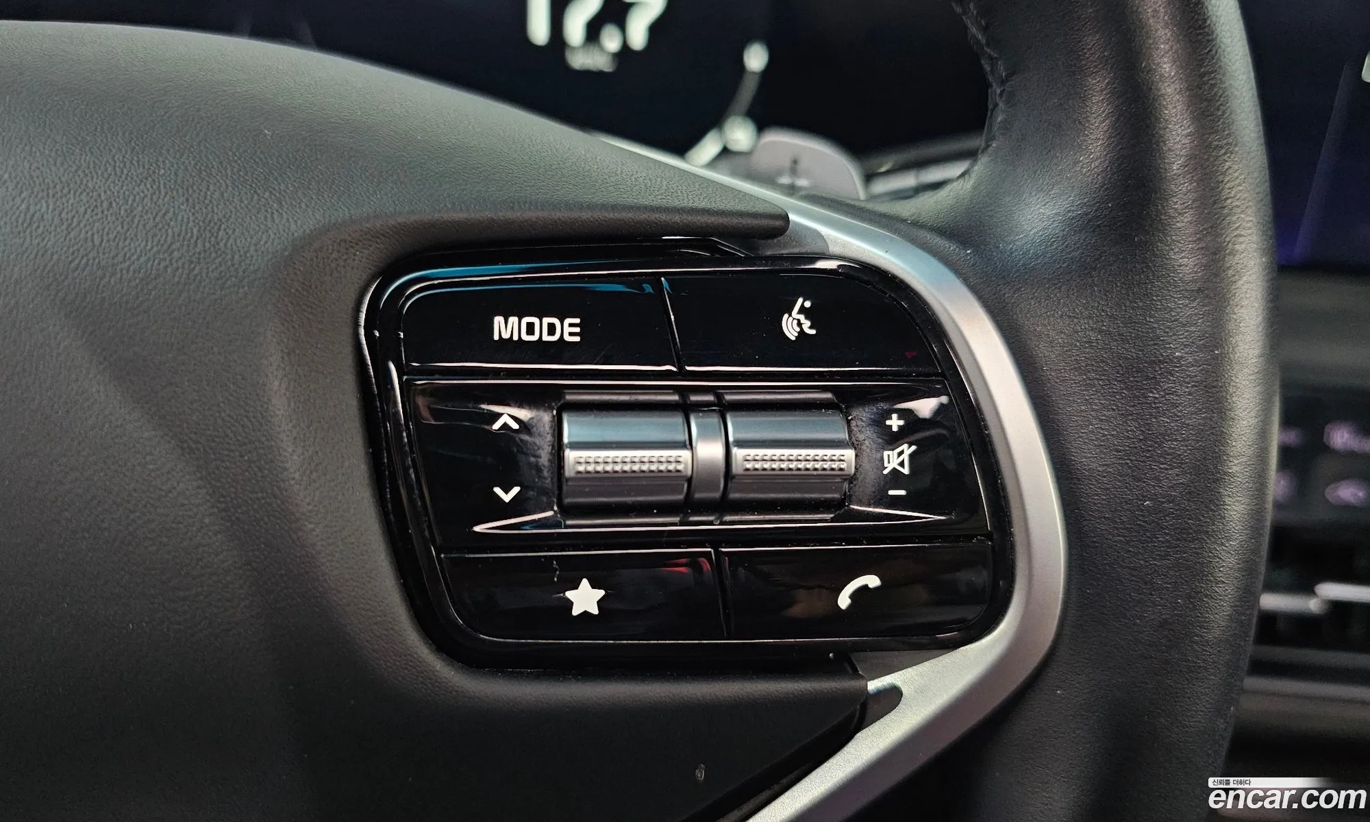 Kia K8 Hybrid 2024 — 12