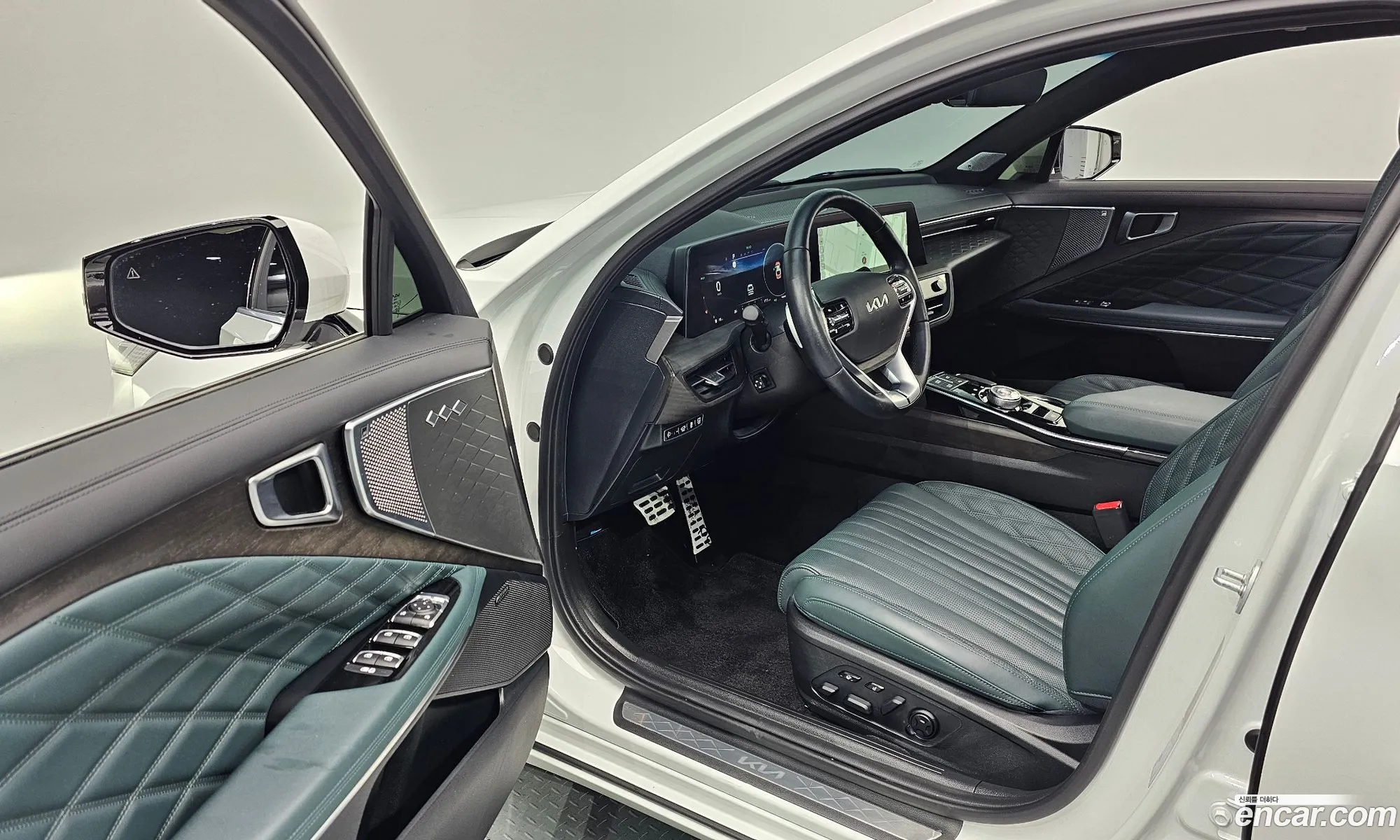 Kia K8 Hybrid 2024 — 14