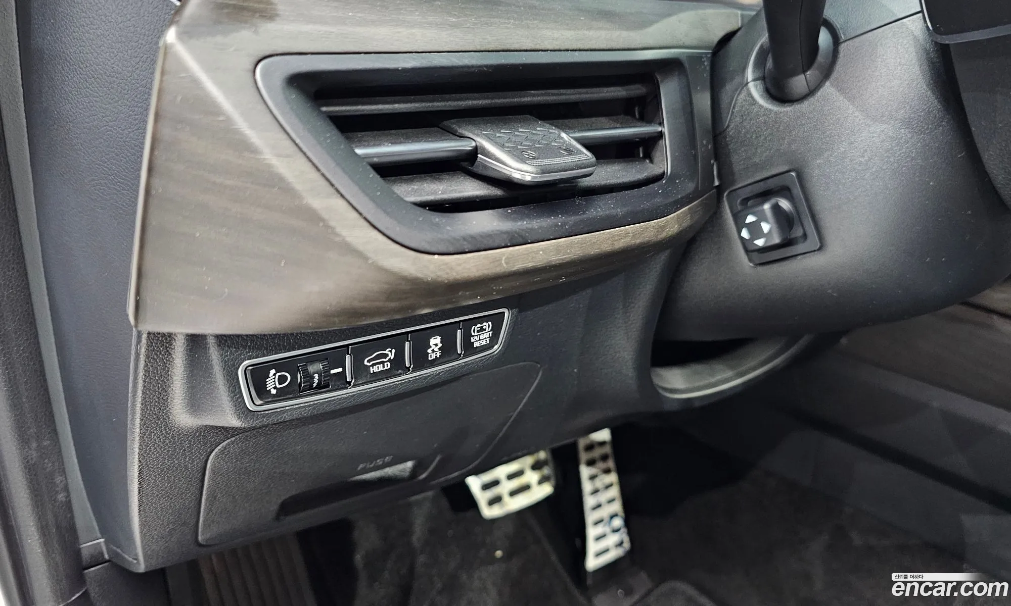Kia K8 Hybrid 2024 — 18