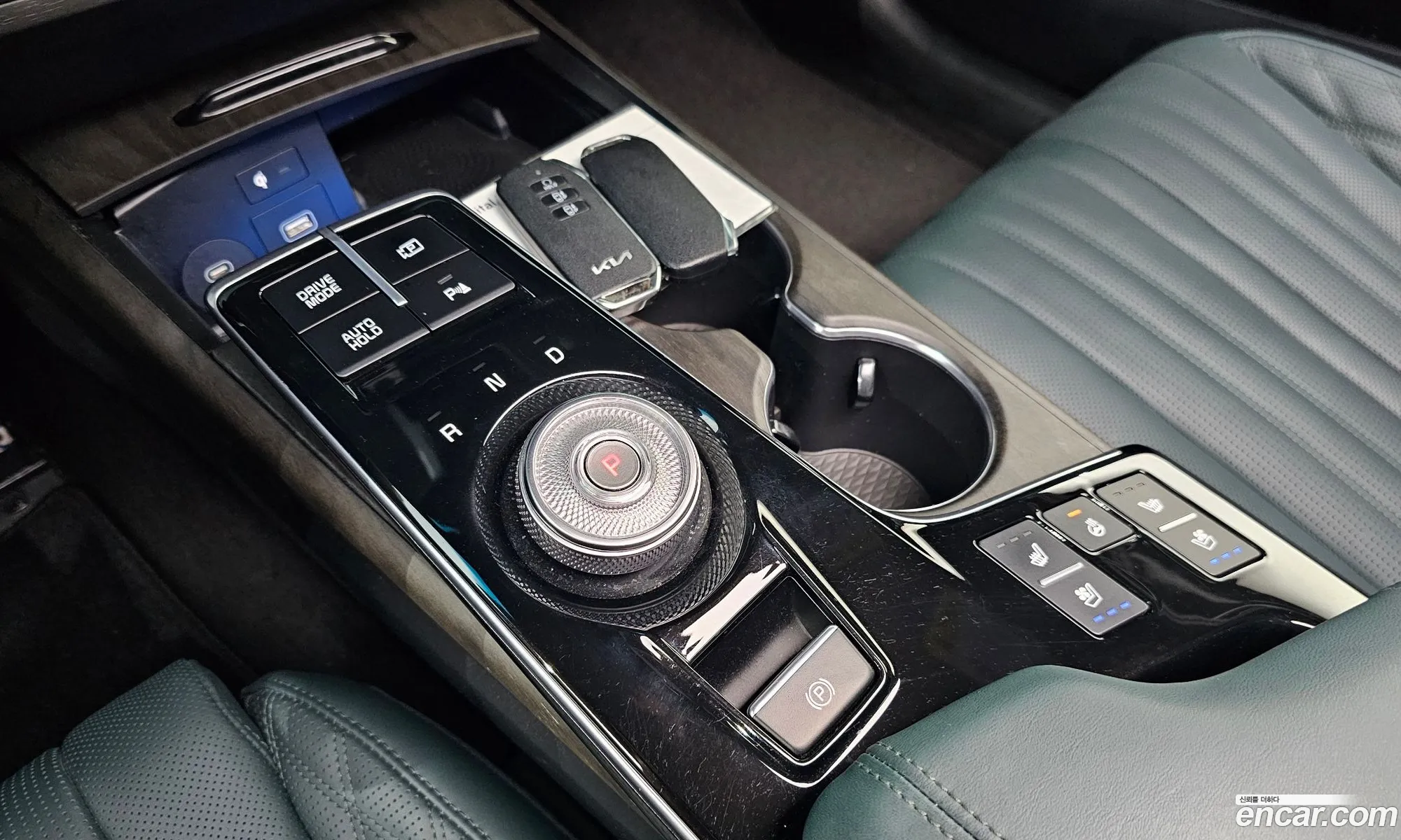 Kia K8 Hybrid 2024 — 3
