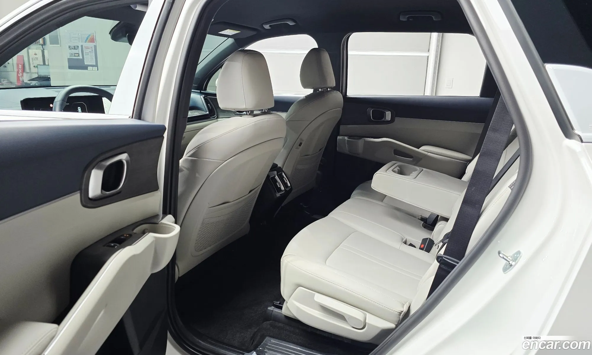 Kia Sorento 2025 — 16
