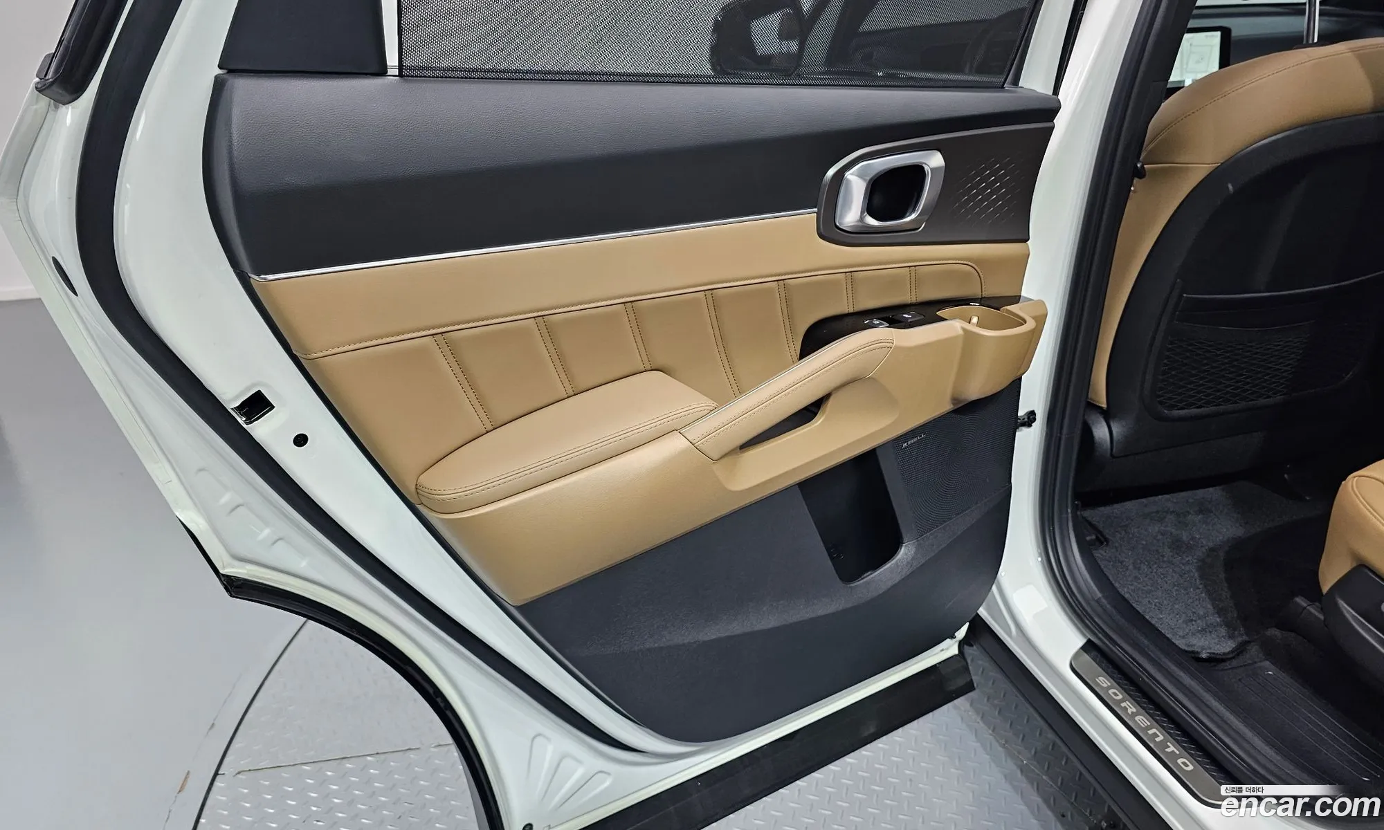 Kia Sorento 2024 — 18