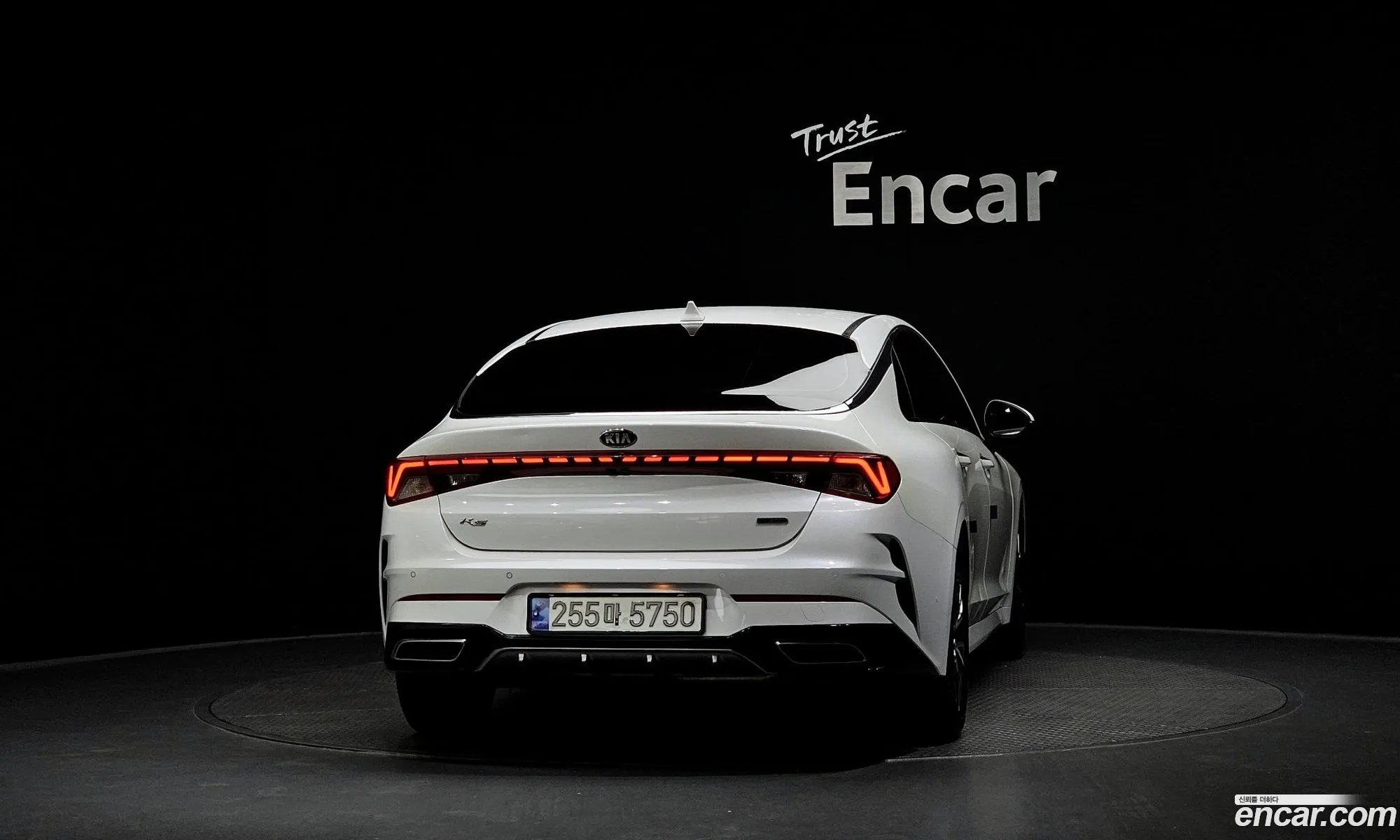 Kia K5 Hybrid 2021 — 11