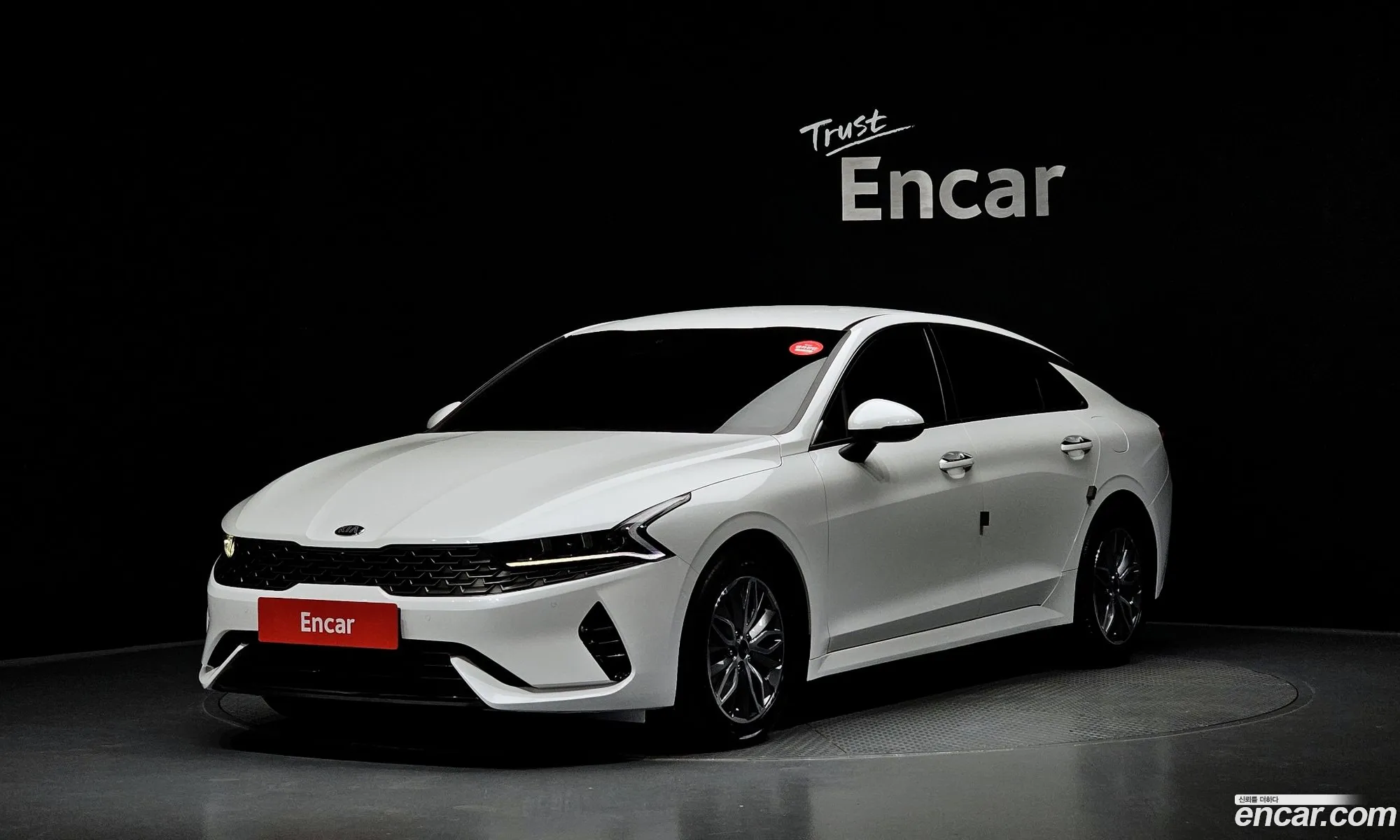 Kia K5 Hybrid 2021 — 4