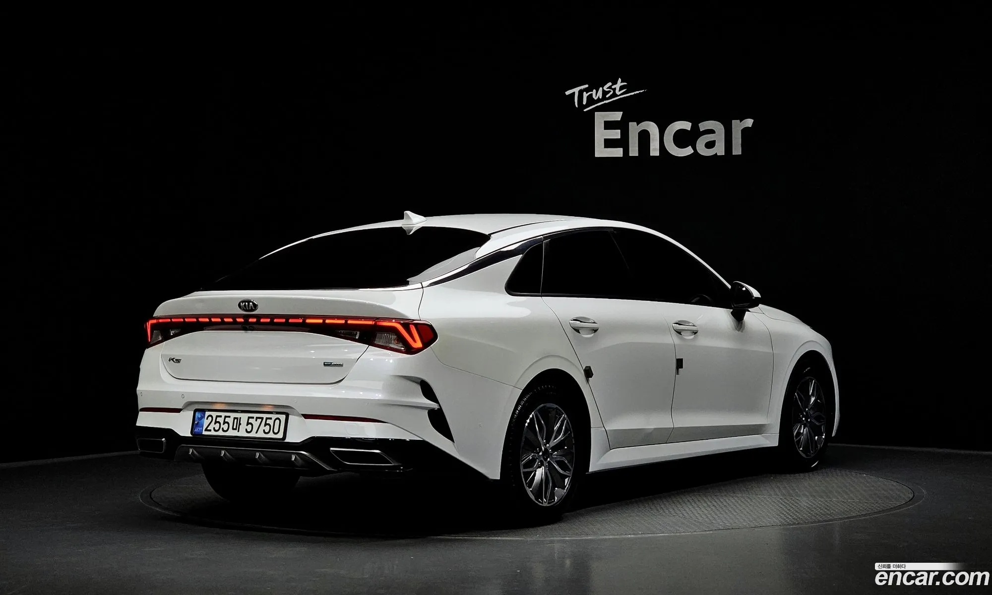 Kia K5 Hybrid 2021 — 13