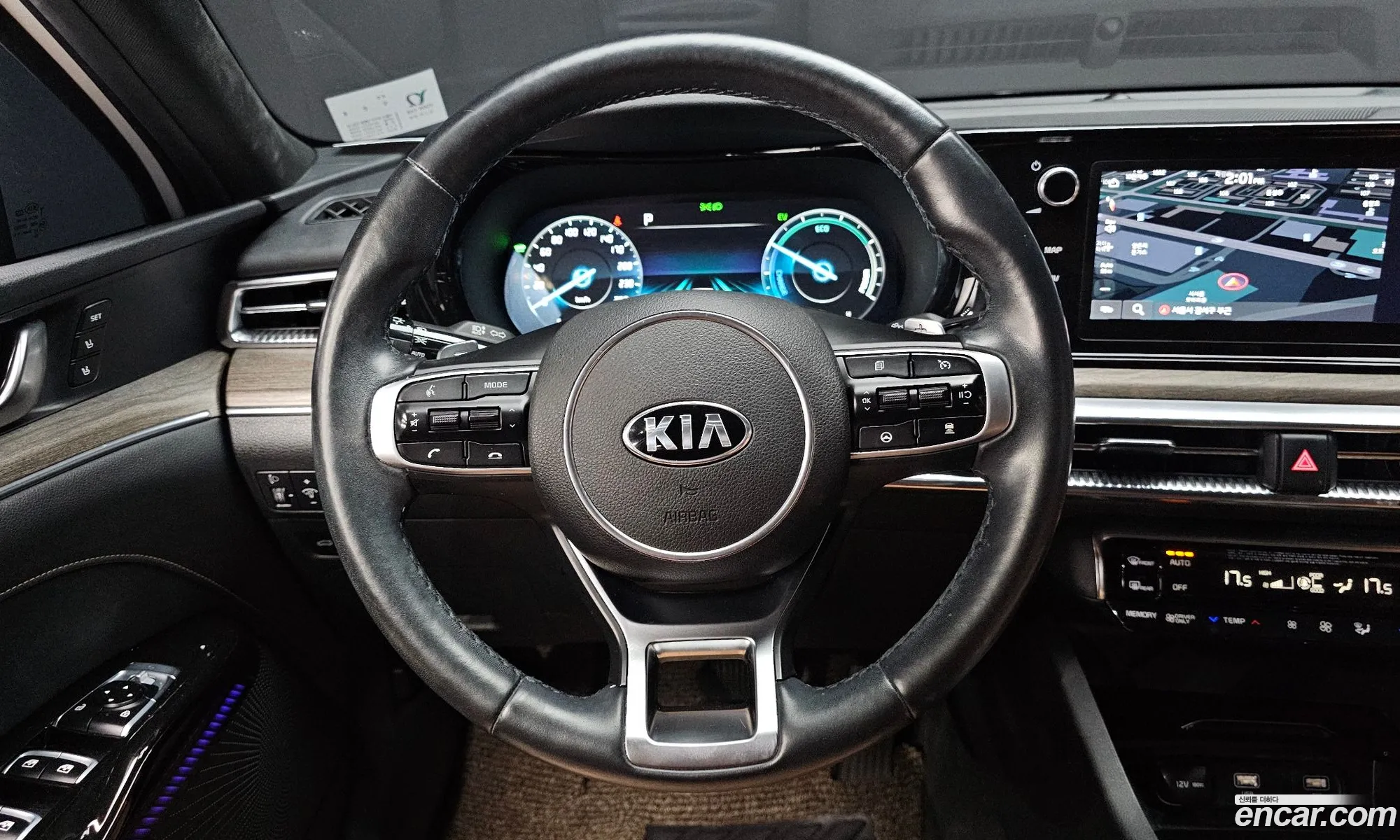 Kia K5 Hybrid 2021 — 16