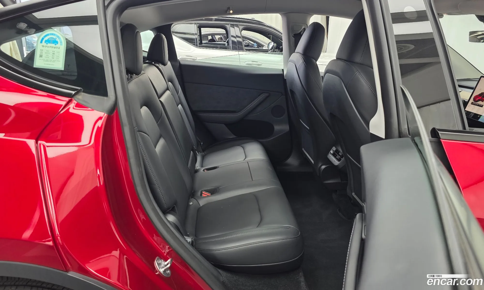 Tesla Model Y 2024 LRWYGCEK5RC700003 — 28