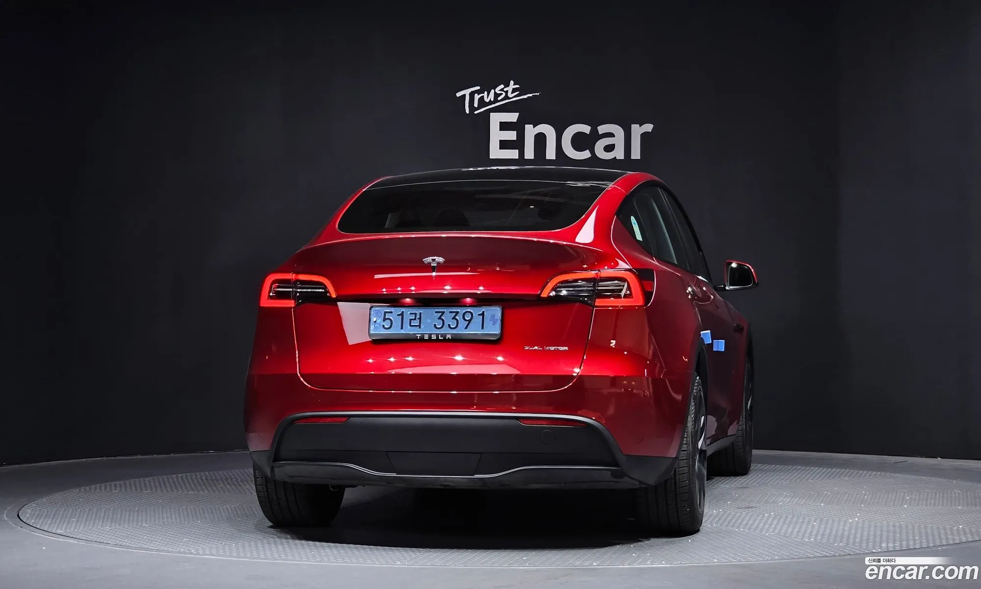 Tesla Model Y 2024 LRWYGCEK5RC700003 — 26