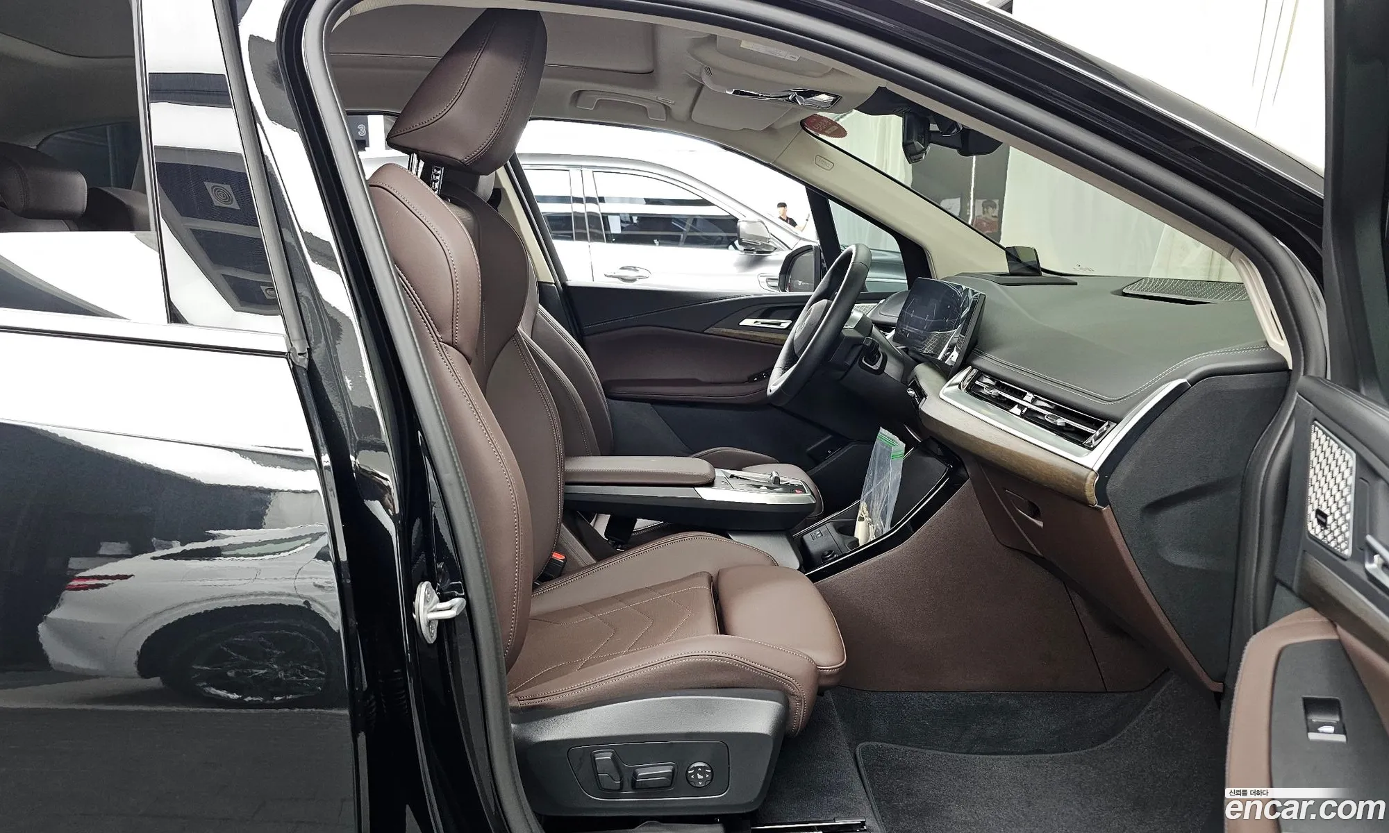 BMW 2 Series Active Tourer 2025 WBA21BY09S7S51693 — 5