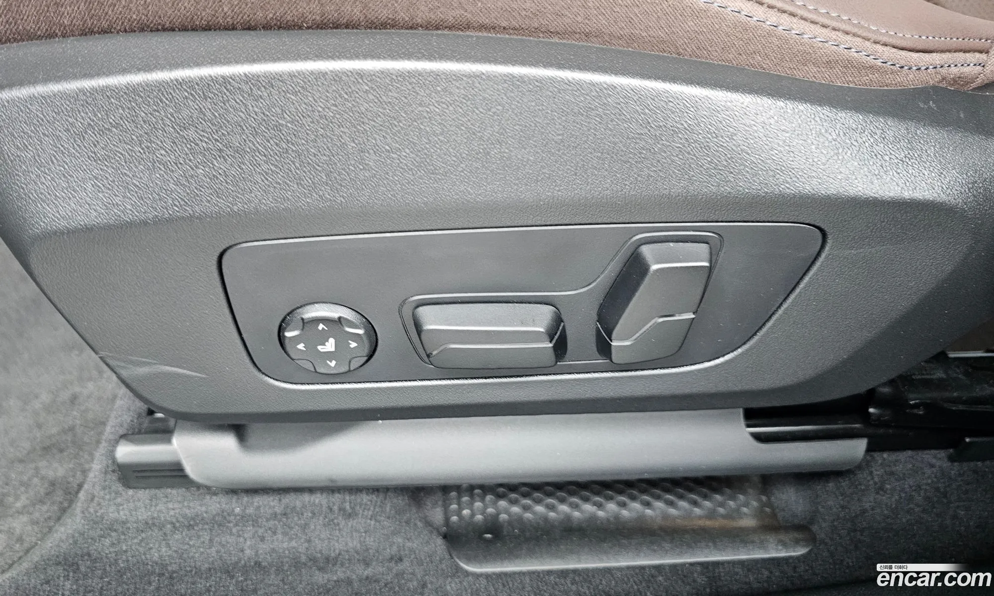 BMW 2 Series Active Tourer 2025 WBA21BY09S7S51693 — 36