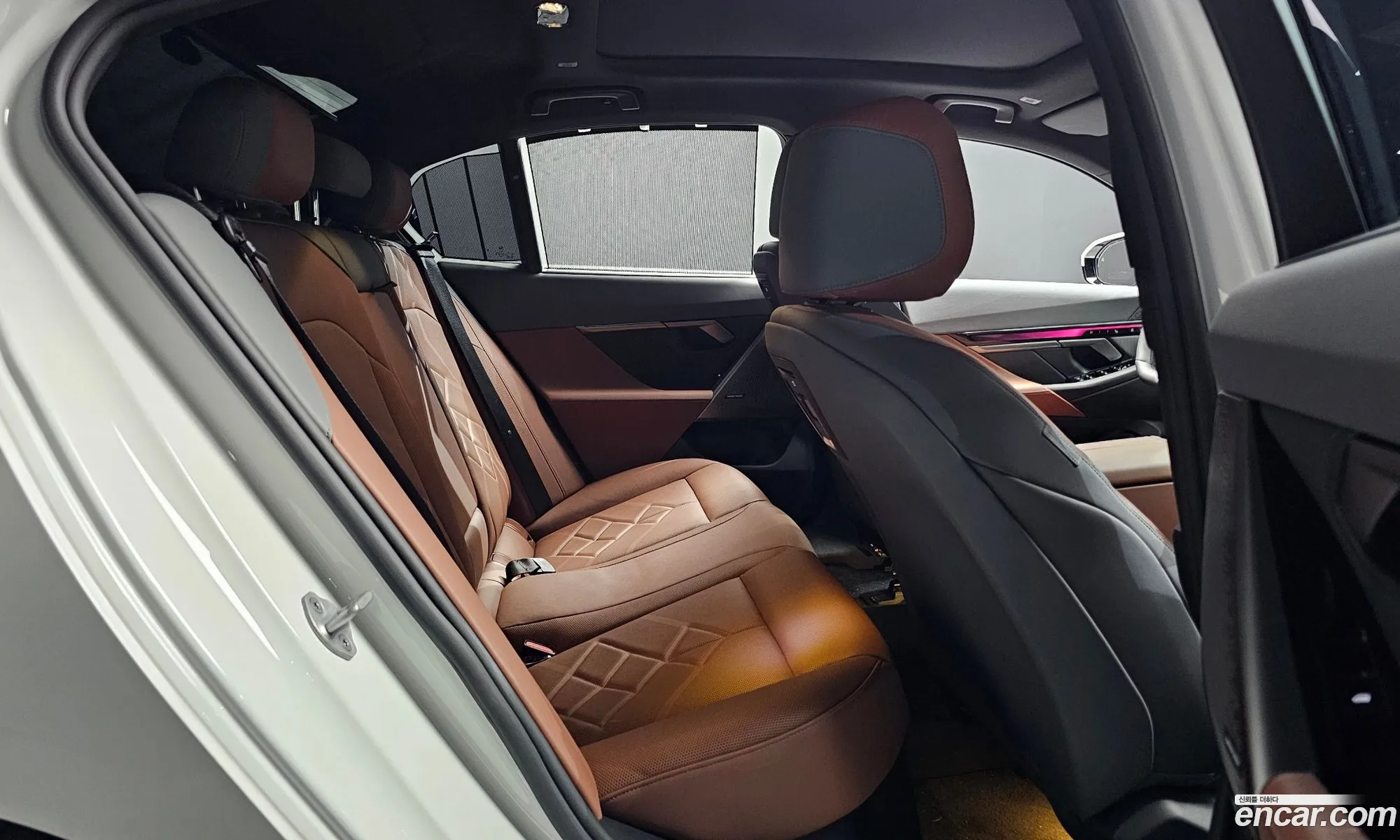 BMW 5 Series 2025 WBA51FJ06TCW43232 — 30