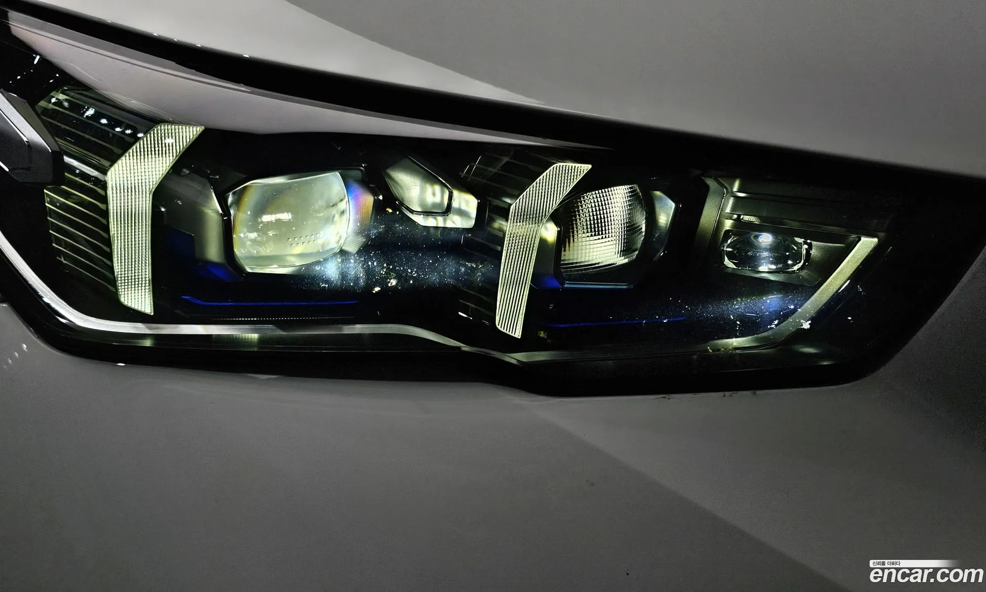 BMW 5 Series 2025 WBA51FJ06TCW43232 — 33