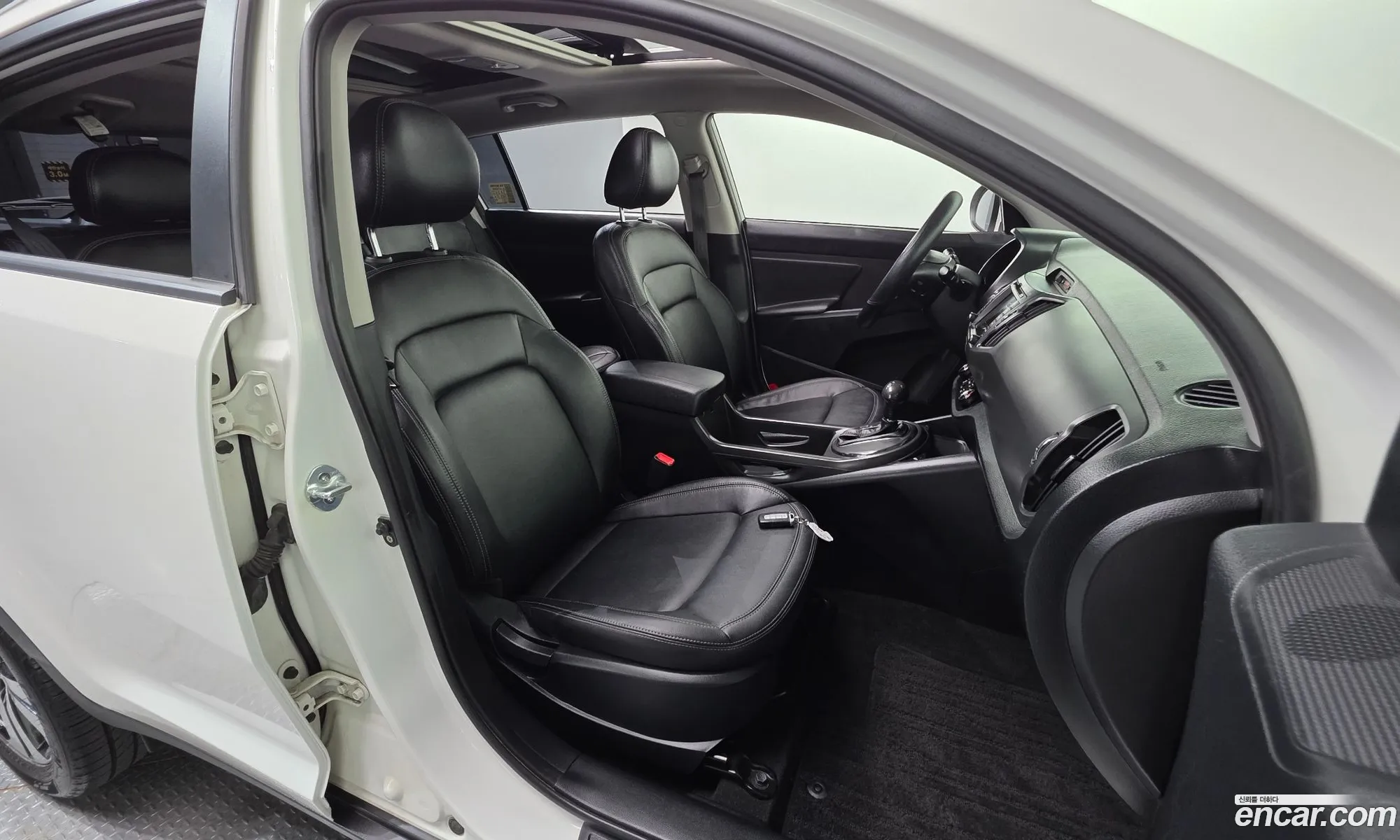 Kia Sportage R 2011 — 25
