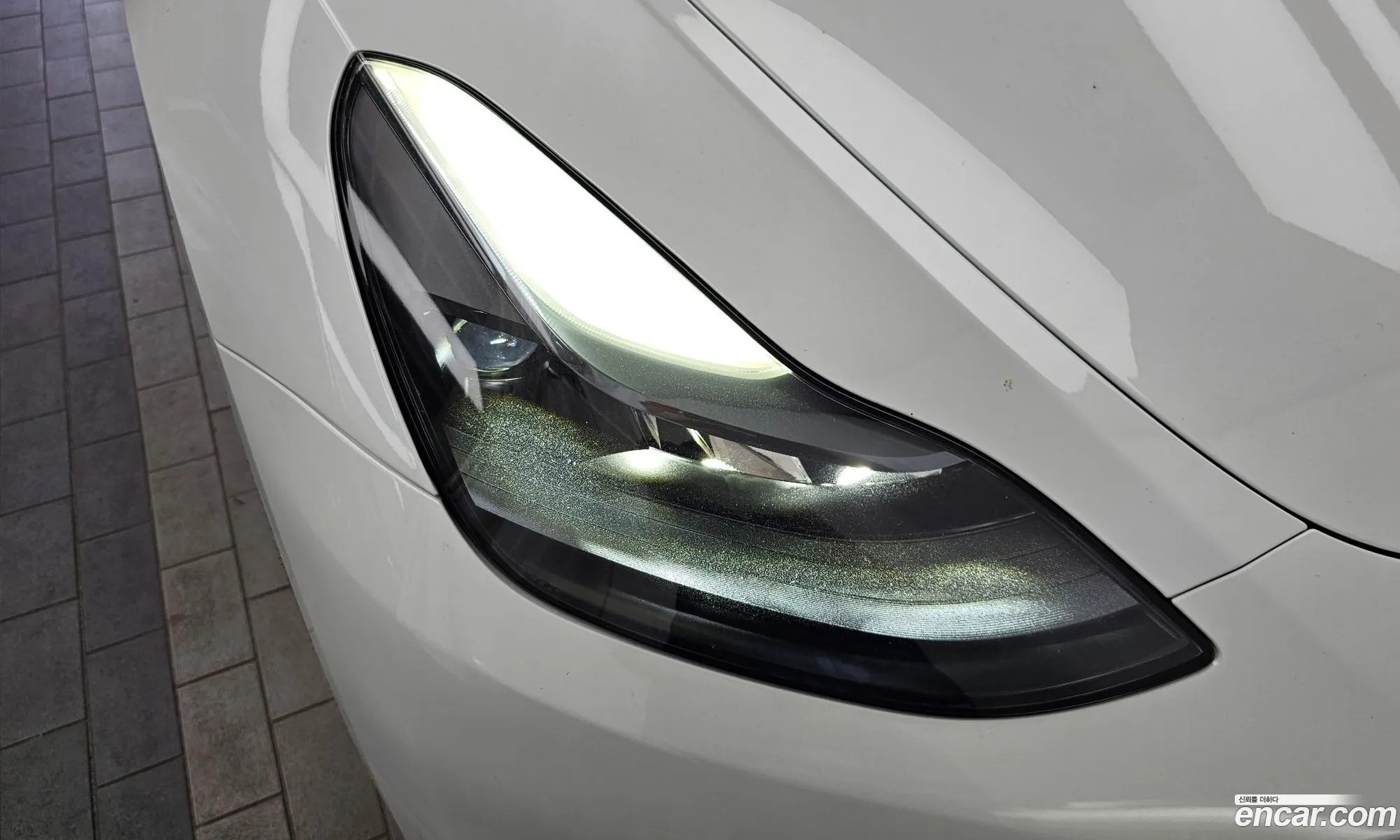 Tesla Model Y 2024 LRWYGCFS2RC418559 — 5