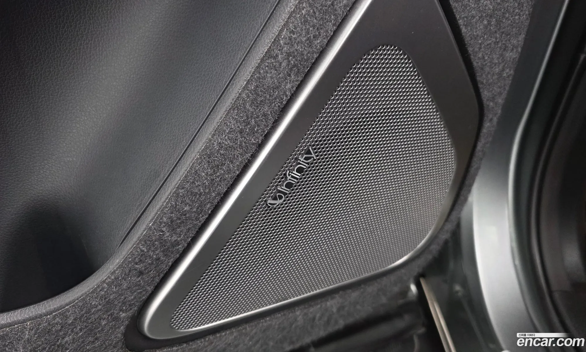 KG Mobility (SsangYong) G4 Rexton 2018 — 13