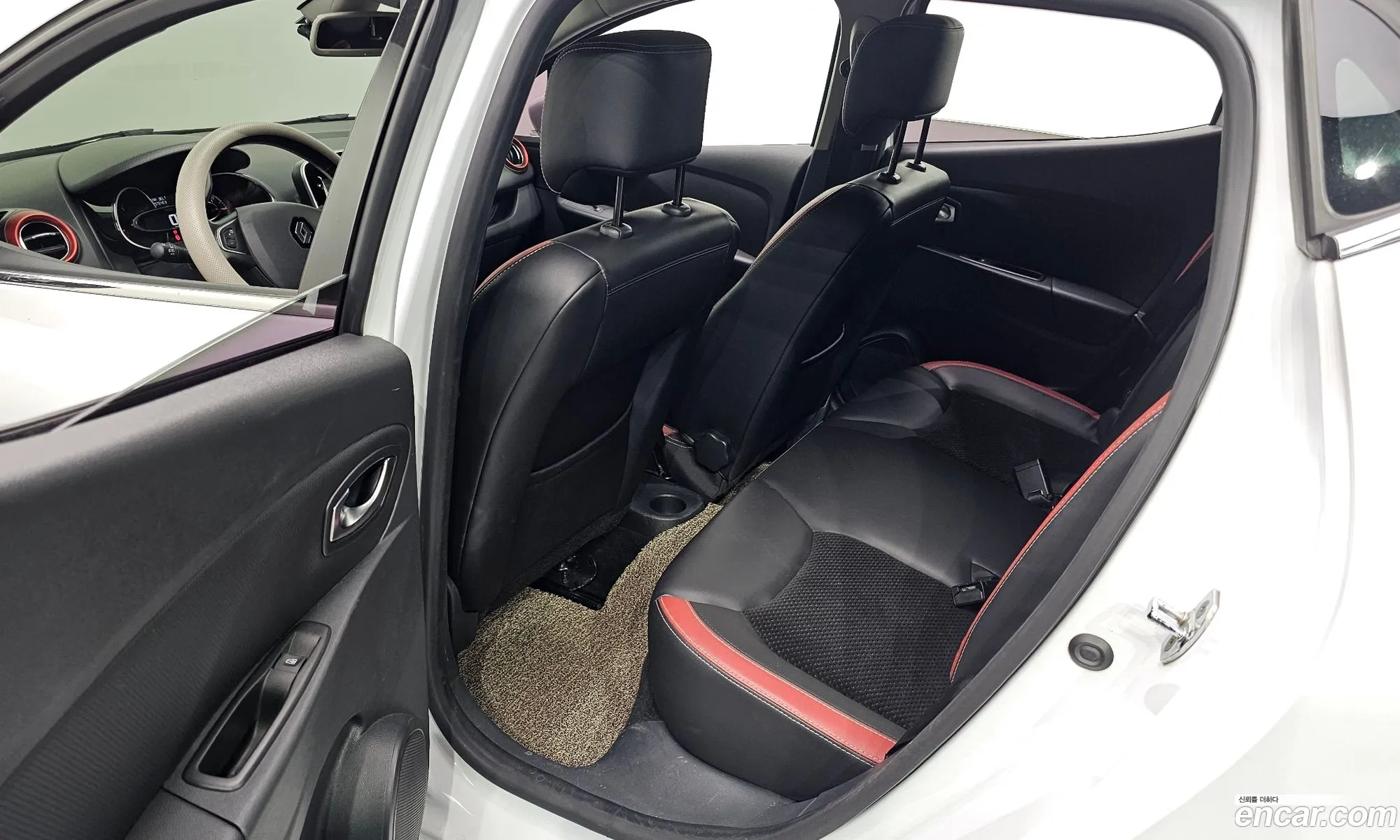 Renault Korea (Samsung) Clio 2018 — 5