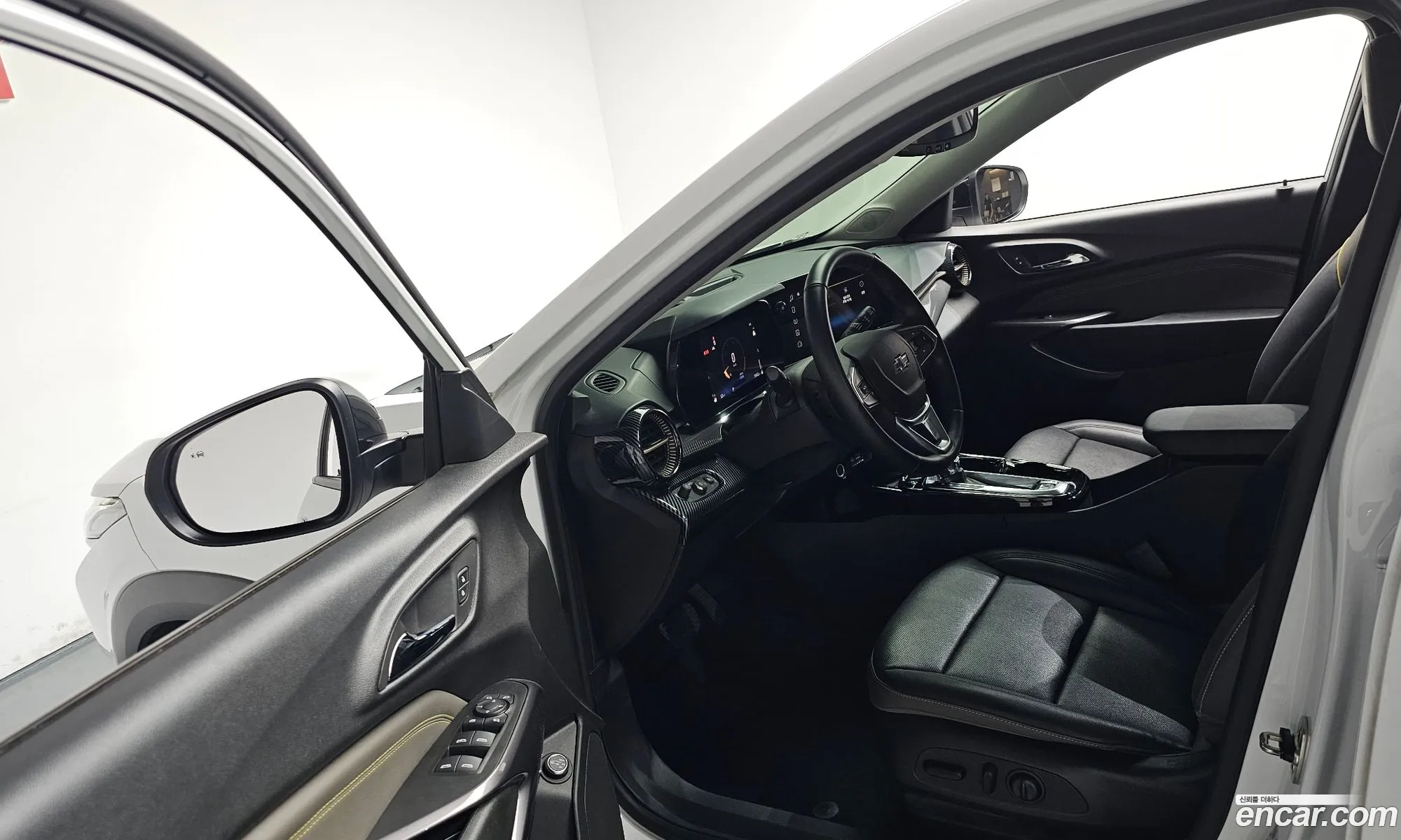 Chevrolet (GM Daewoo) Trax Crossover 2023 — 28