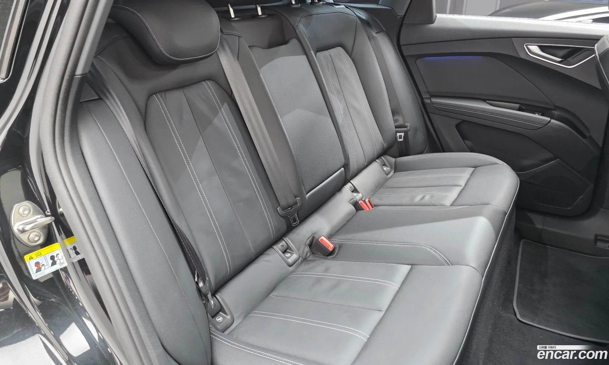 Audi Q4 e-tron 2022 WAUZZZFZ9NP045277 — 12