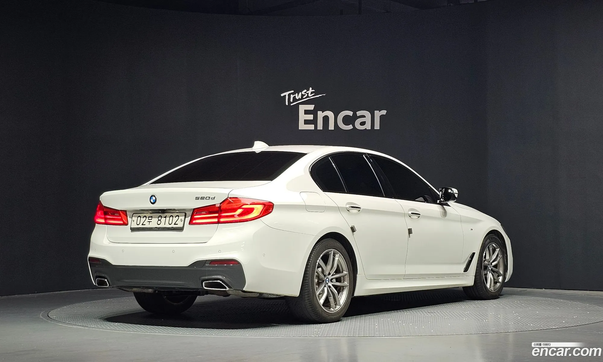 BMW 5 Series 2017 — 16