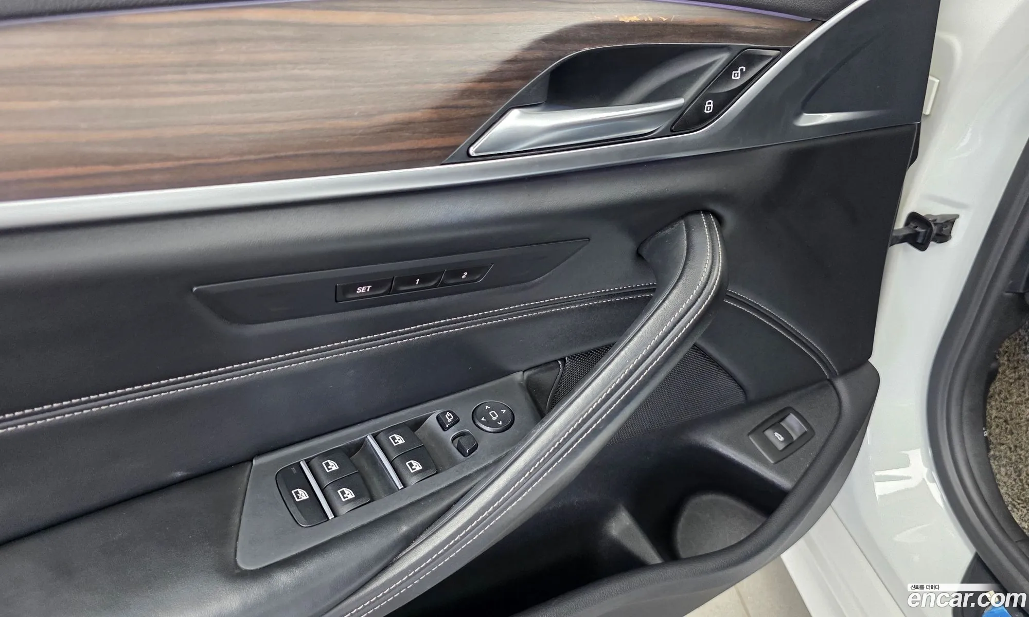 BMW 5 Series 2017 — 19