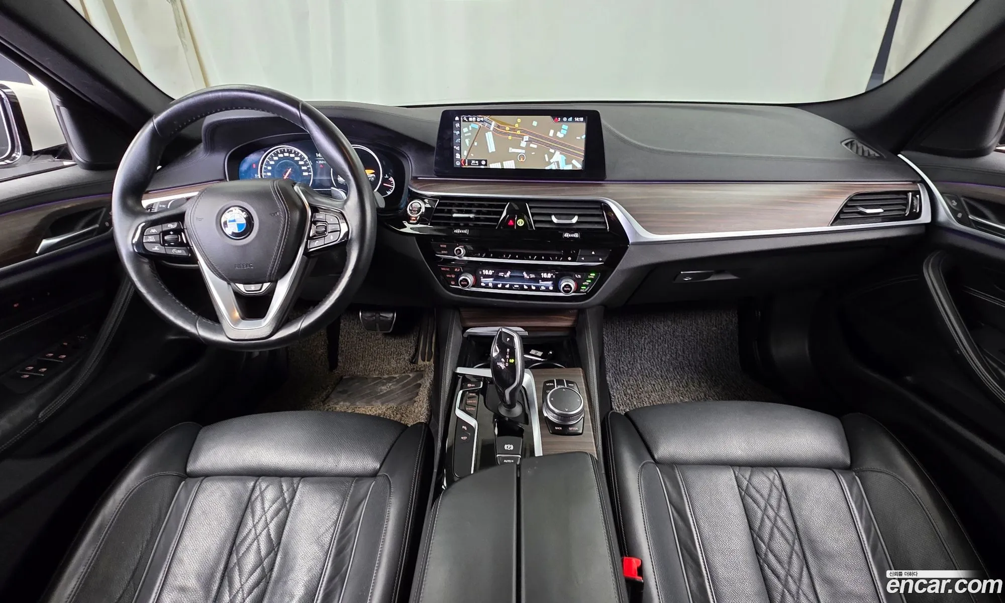 BMW 5 Series 2017 — 25