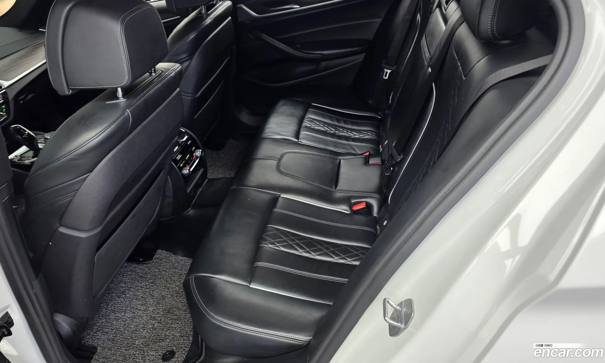 BMW 5 Series 2017 — 21