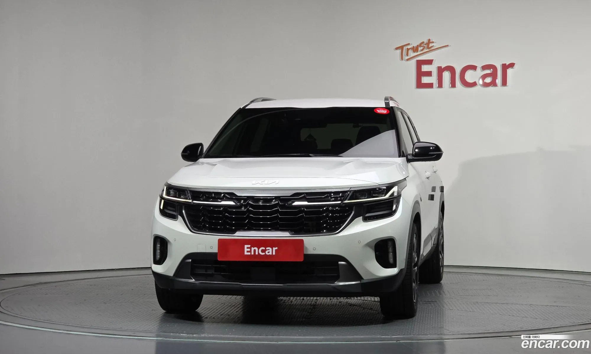 Kia Seltos 2023 — 14