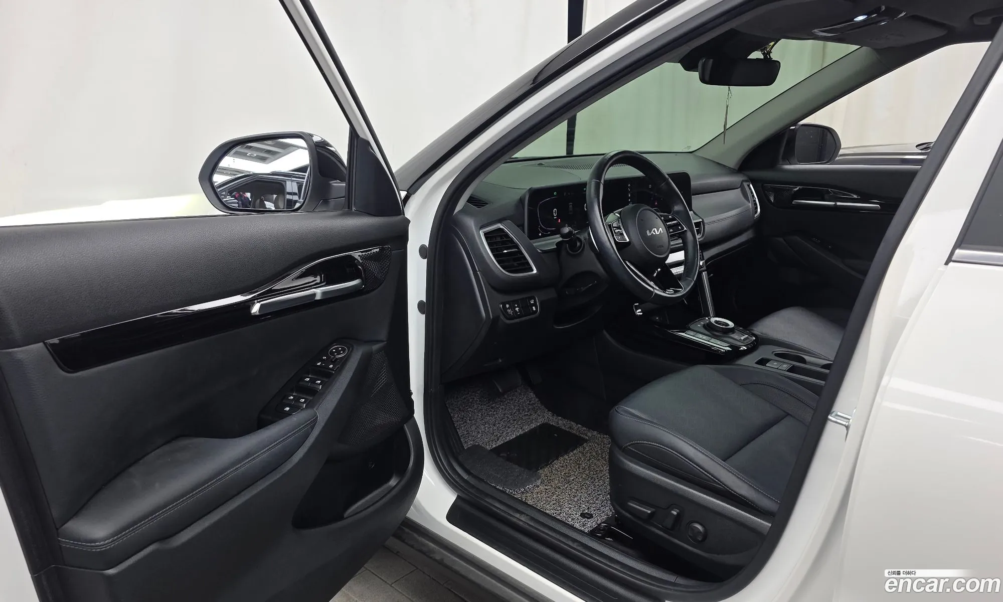 Kia Seltos 2023 — 7