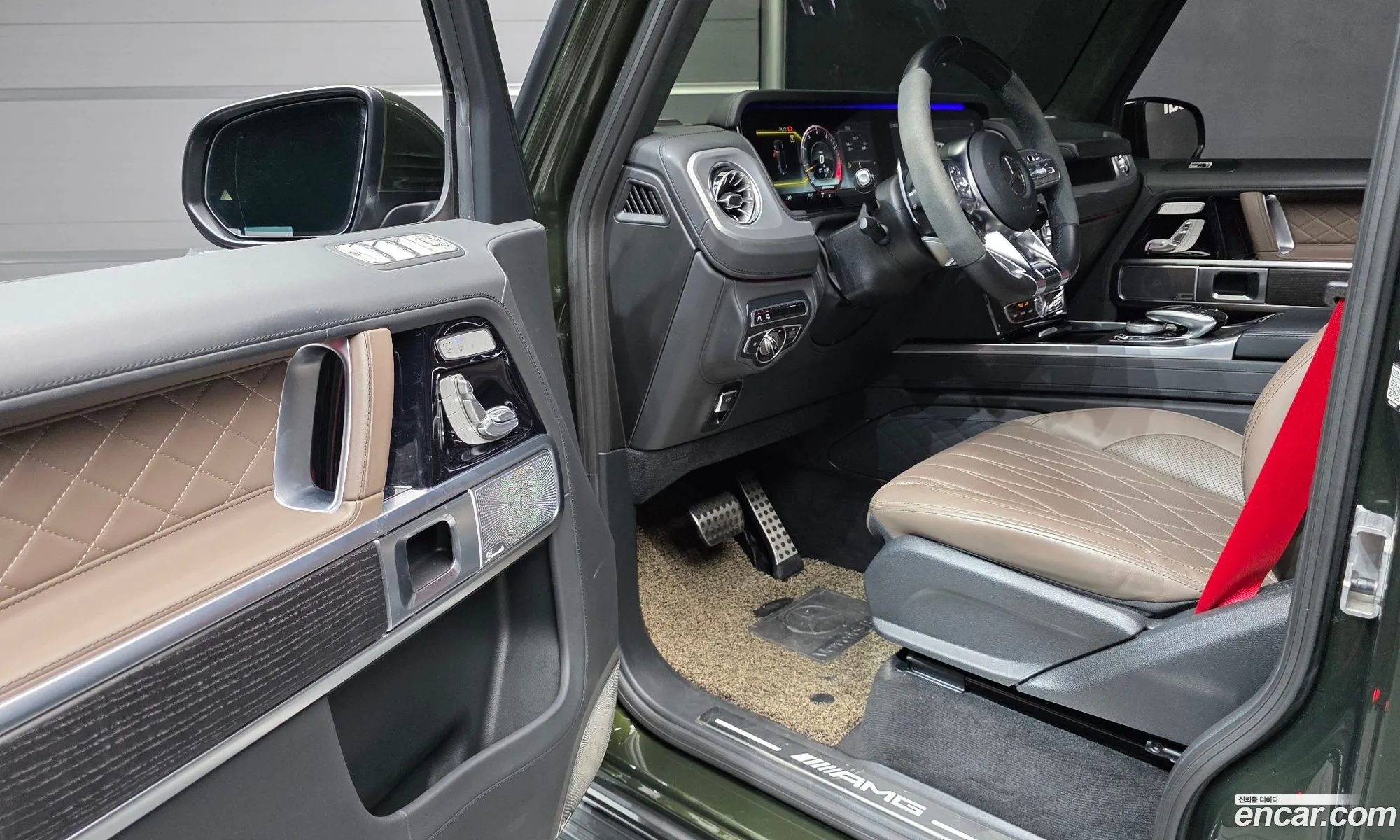Mercedes-Benz G-Class W463b 2023 — 21