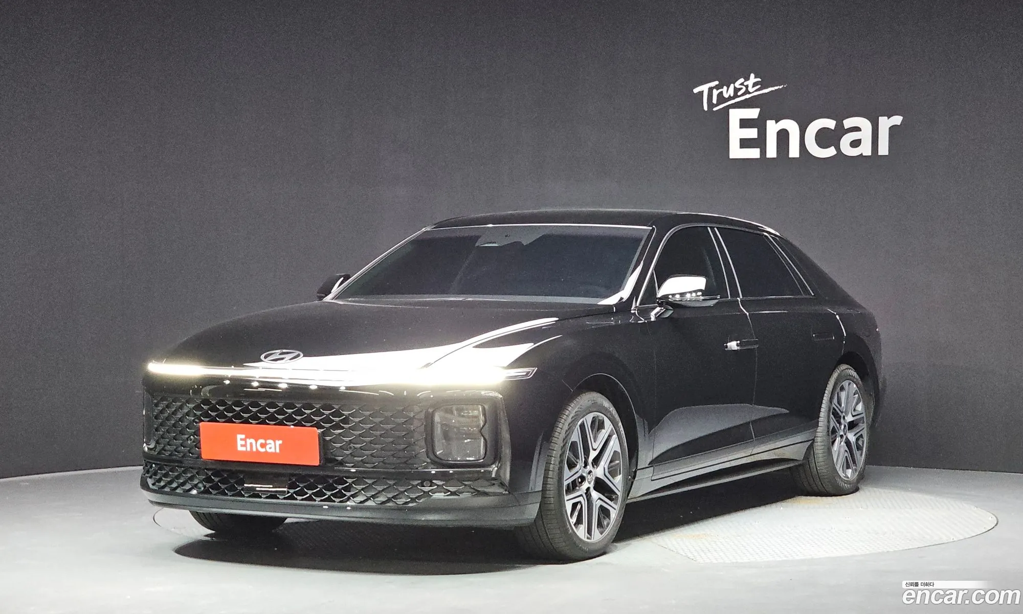 Hyundai Grandeur Hybrid 2025 — 15