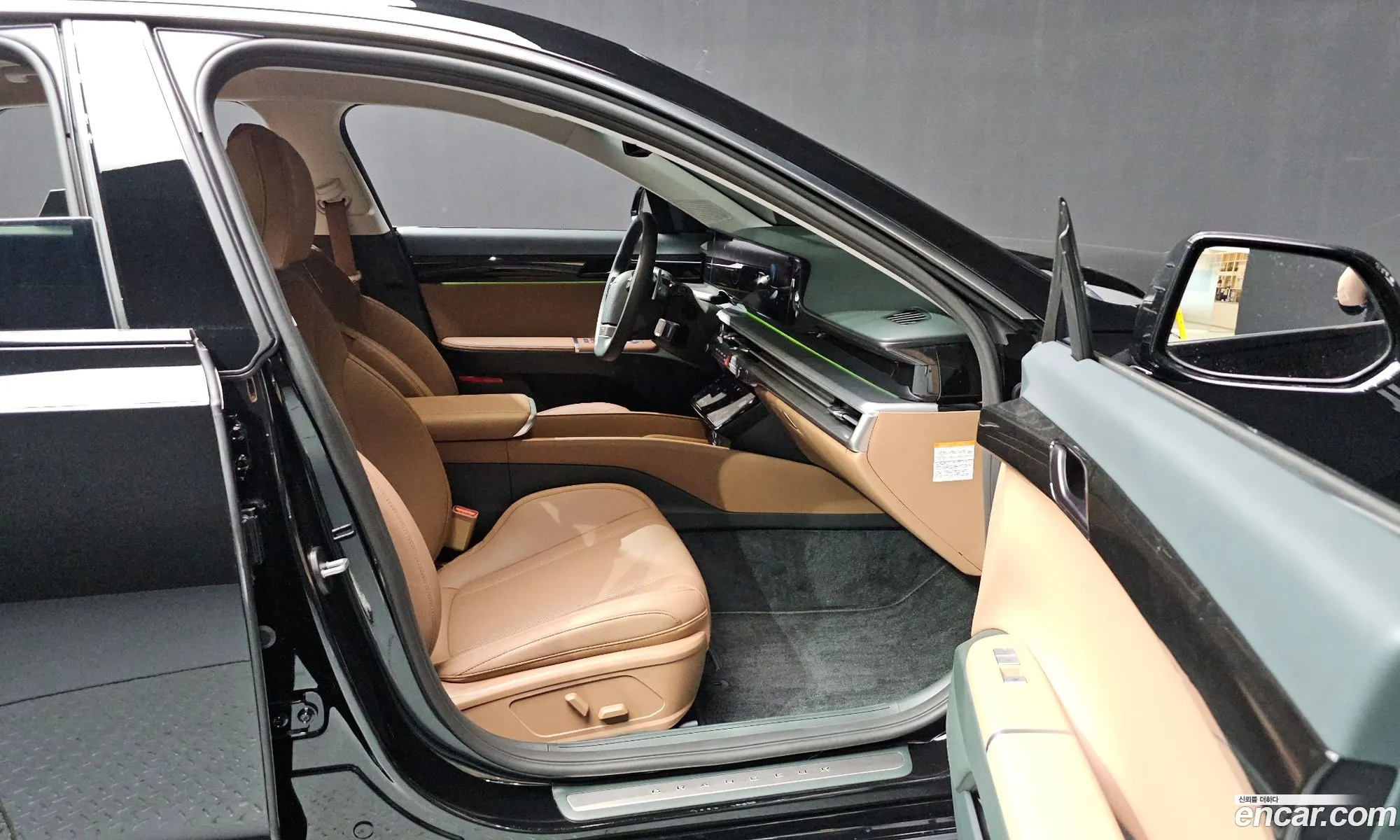 Hyundai Grandeur Hybrid 2025 — 14
