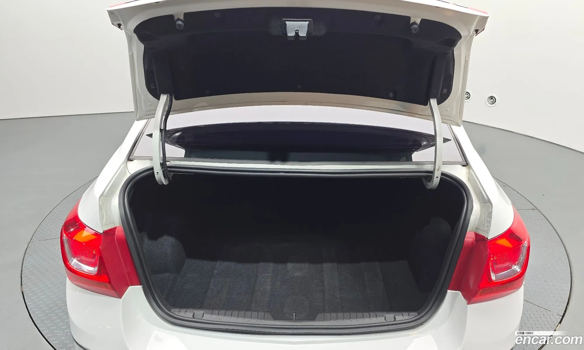 Chevrolet (GM Daewoo) Amazing New Cruze 2016 — 26