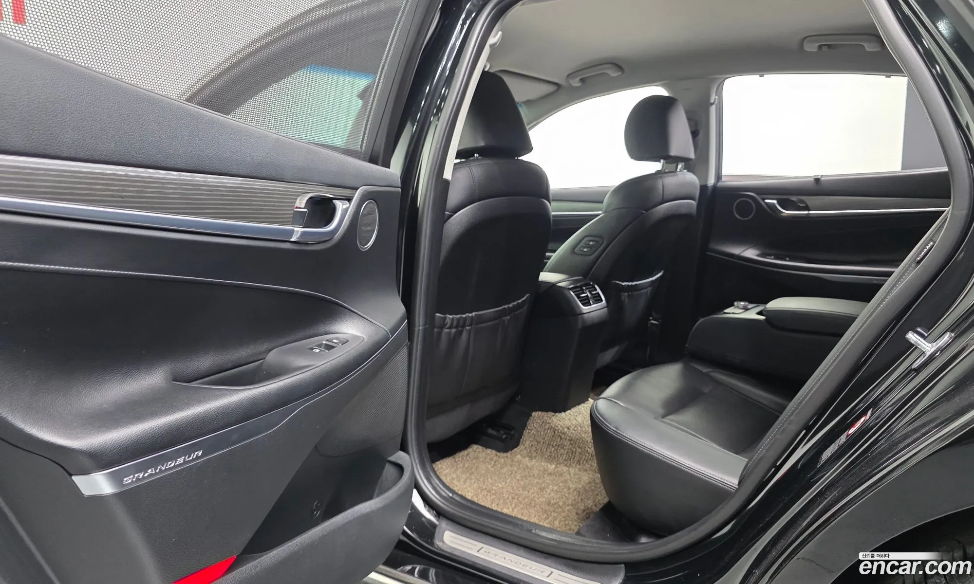 Hyundai Grandeur IG 2017 — 19