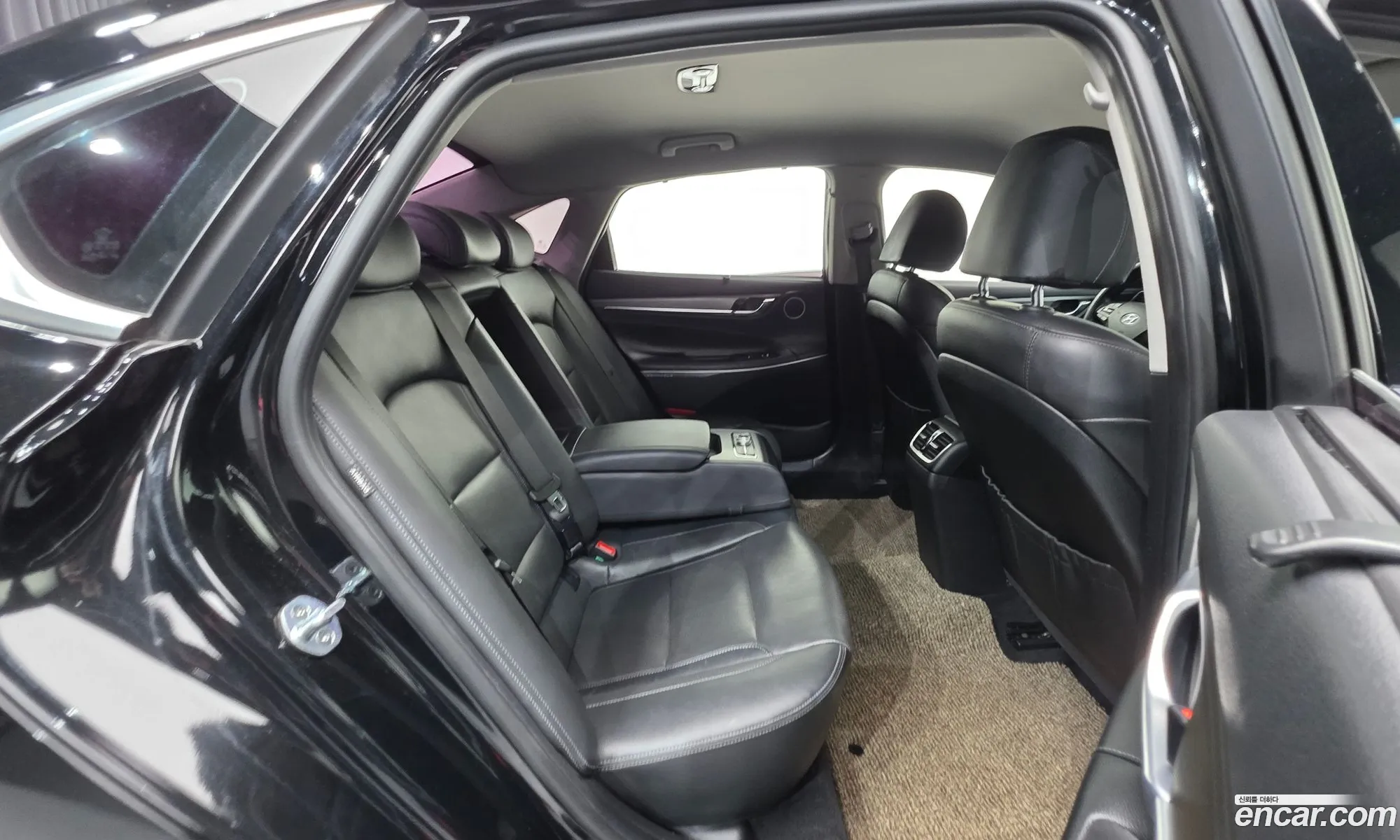 Hyundai Grandeur IG 2017 — 18