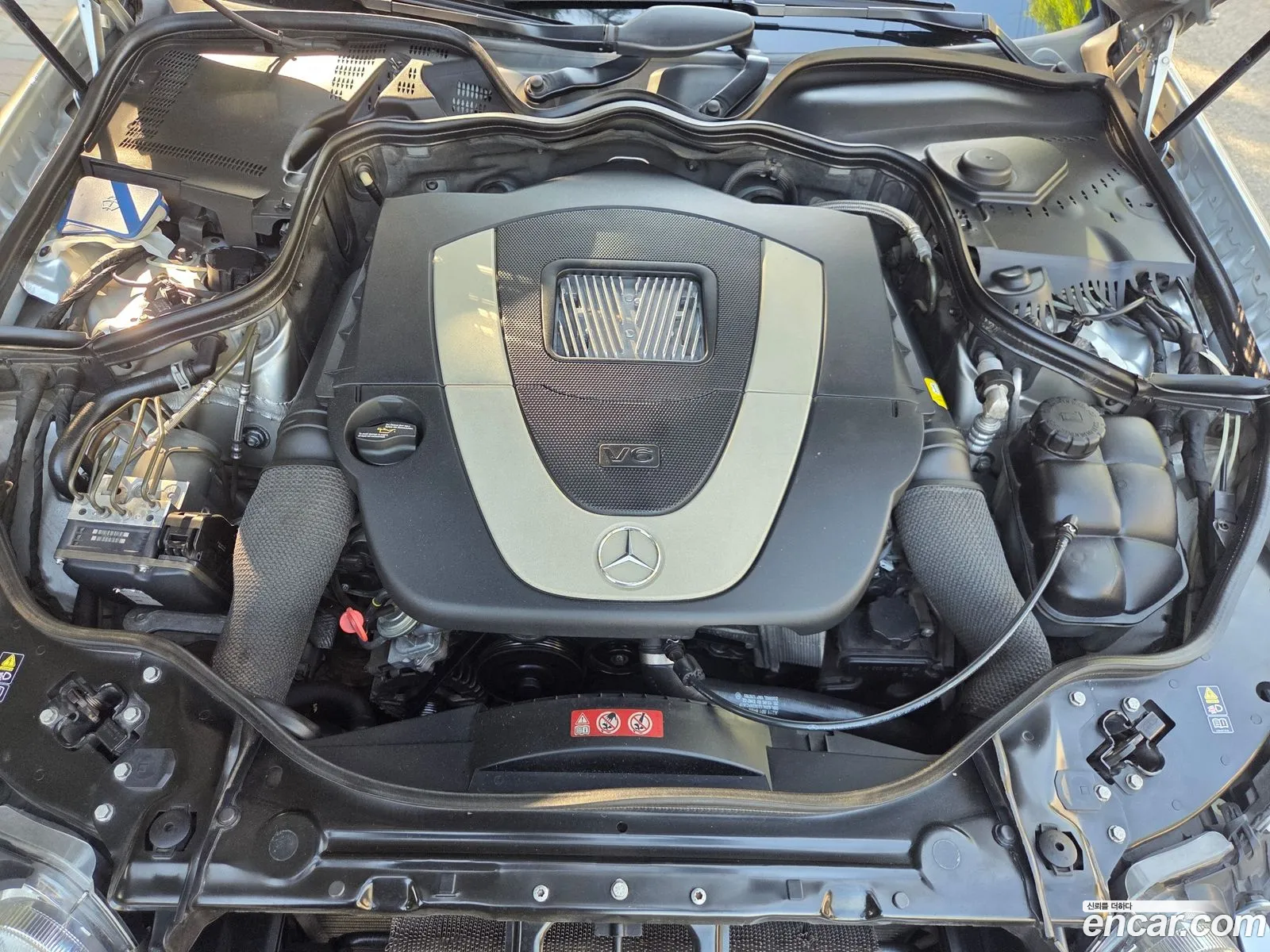 Mercedes-Benz E-Class W211 2008 — 16