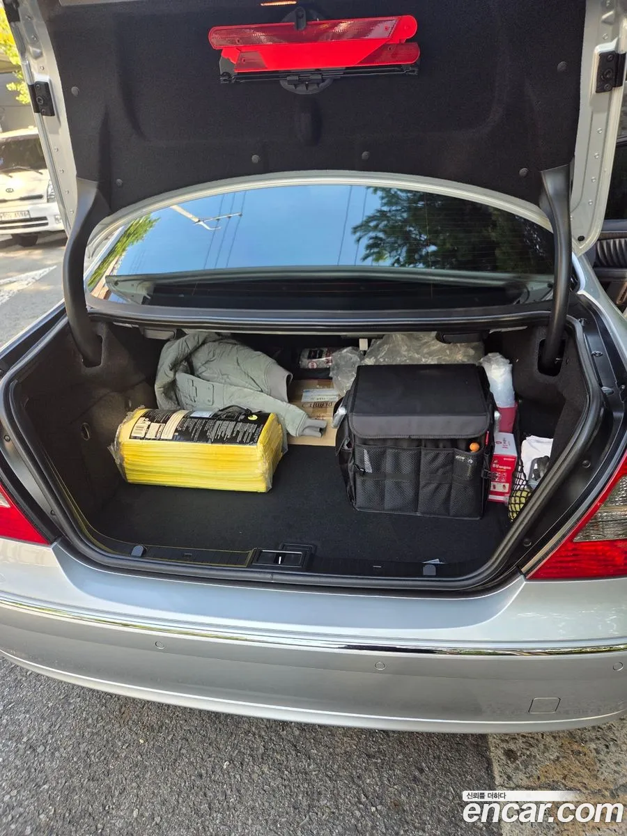 Mercedes-Benz E-Class W211 2008 — 4