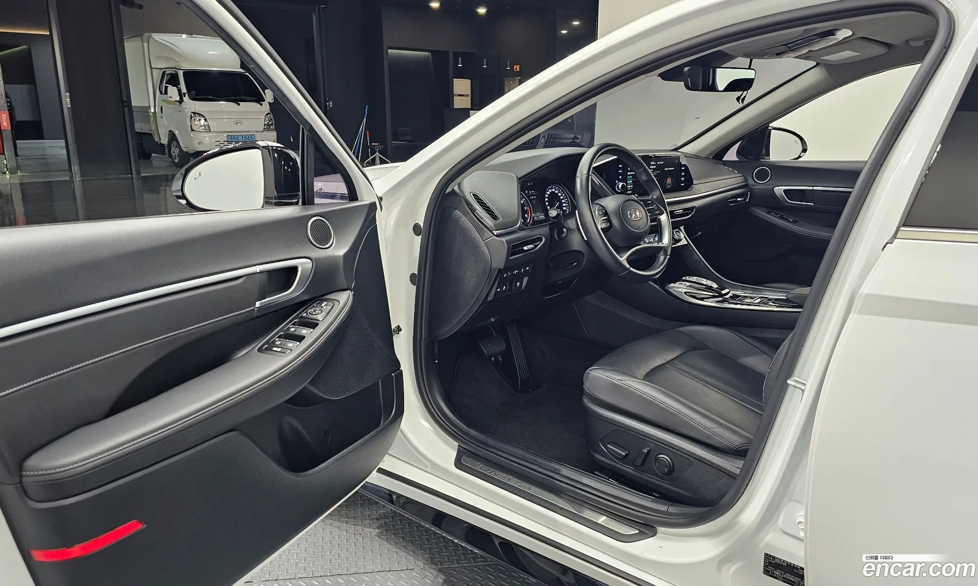 Hyundai Sonata 2022 — 18